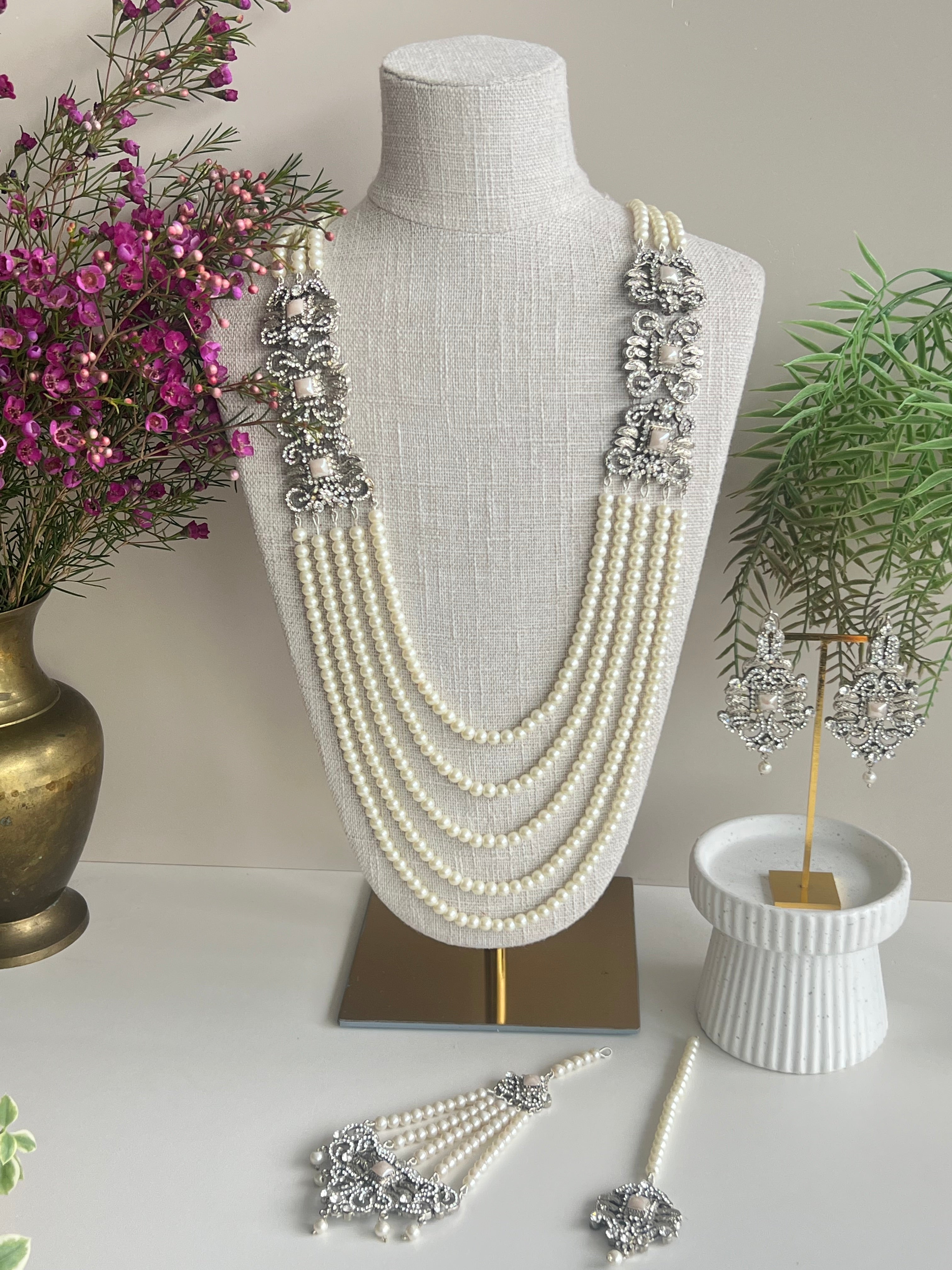 Noni long necklace set