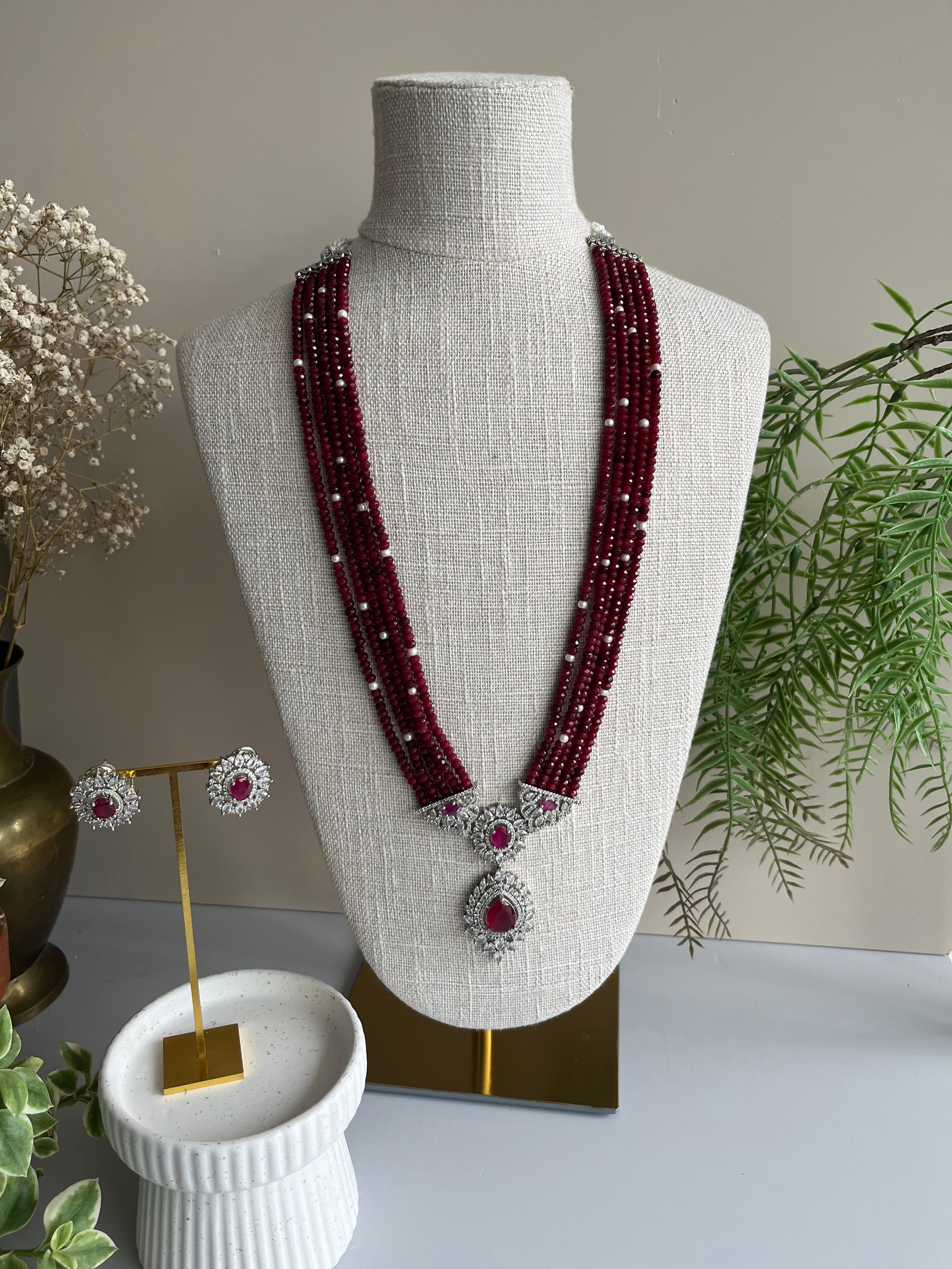 Yasmeen long necklace set