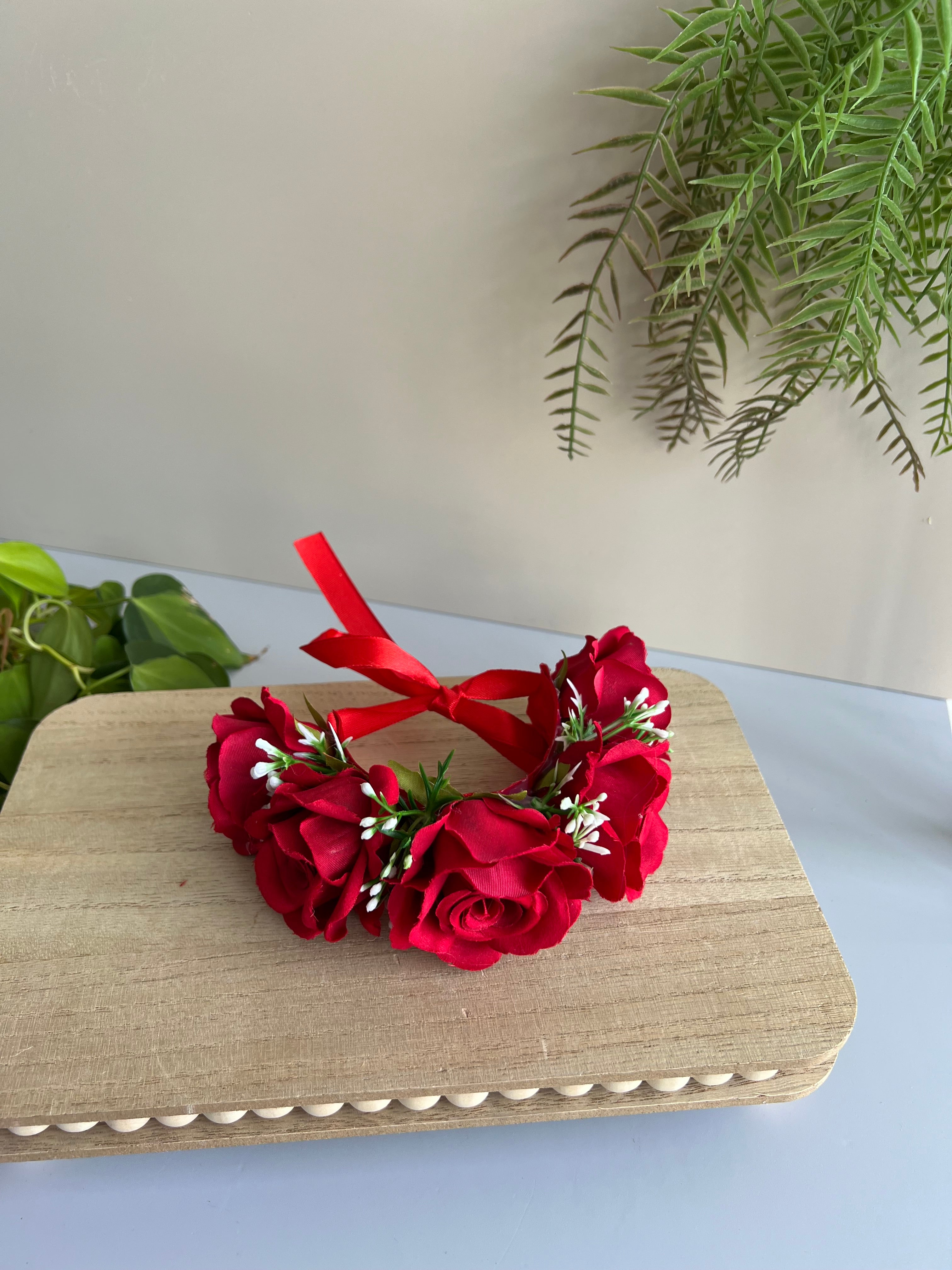 Roses Hand Gajra