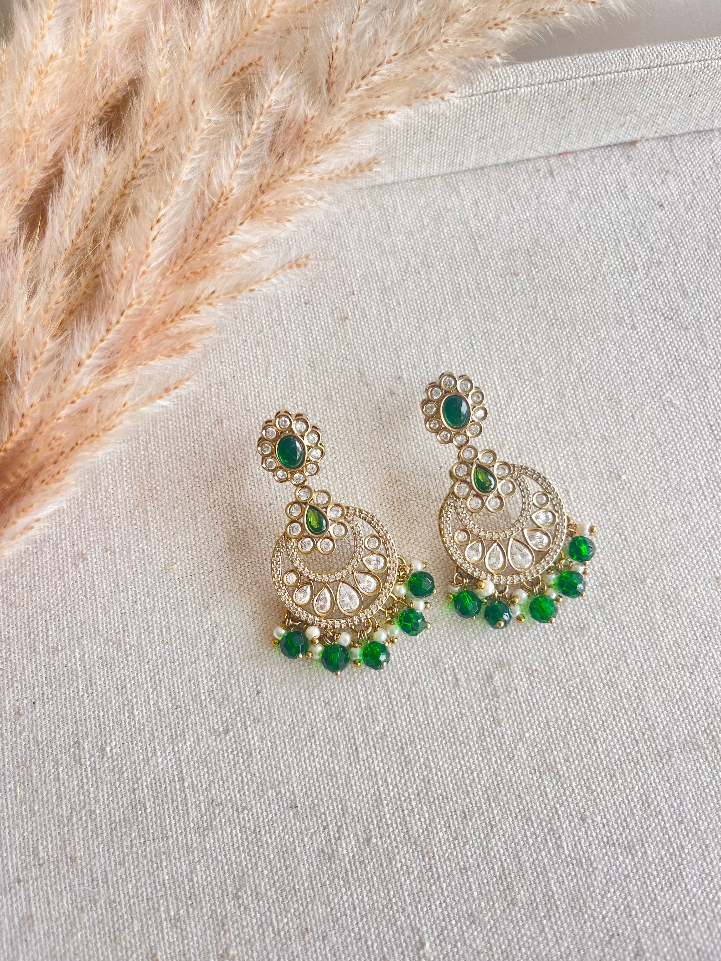 Tria Necklace Set