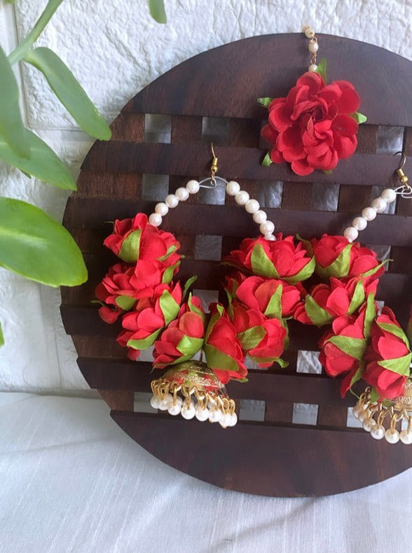 Seema - Floral Earrings and Tikka Set
