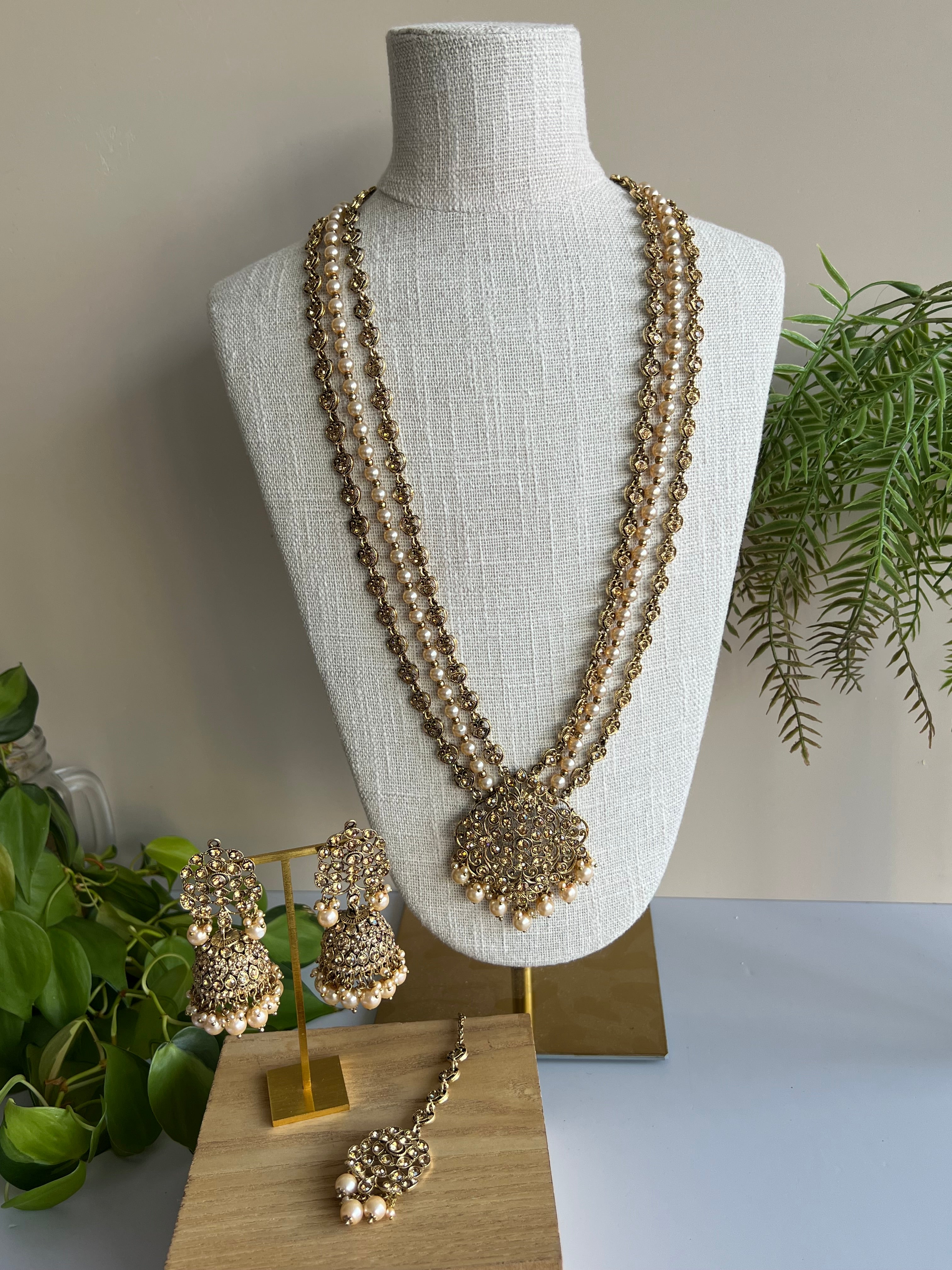 Supriya Long Necklace Set