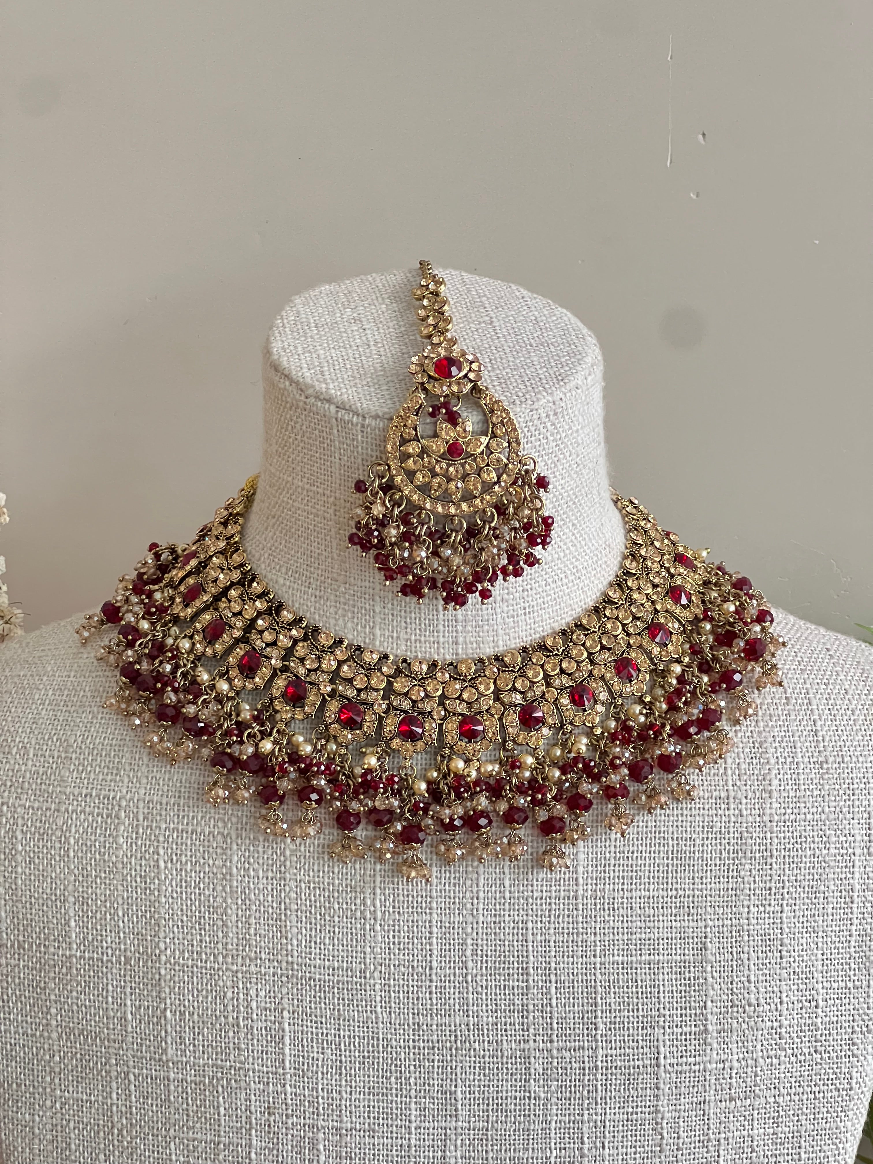 Minakshi necklace set