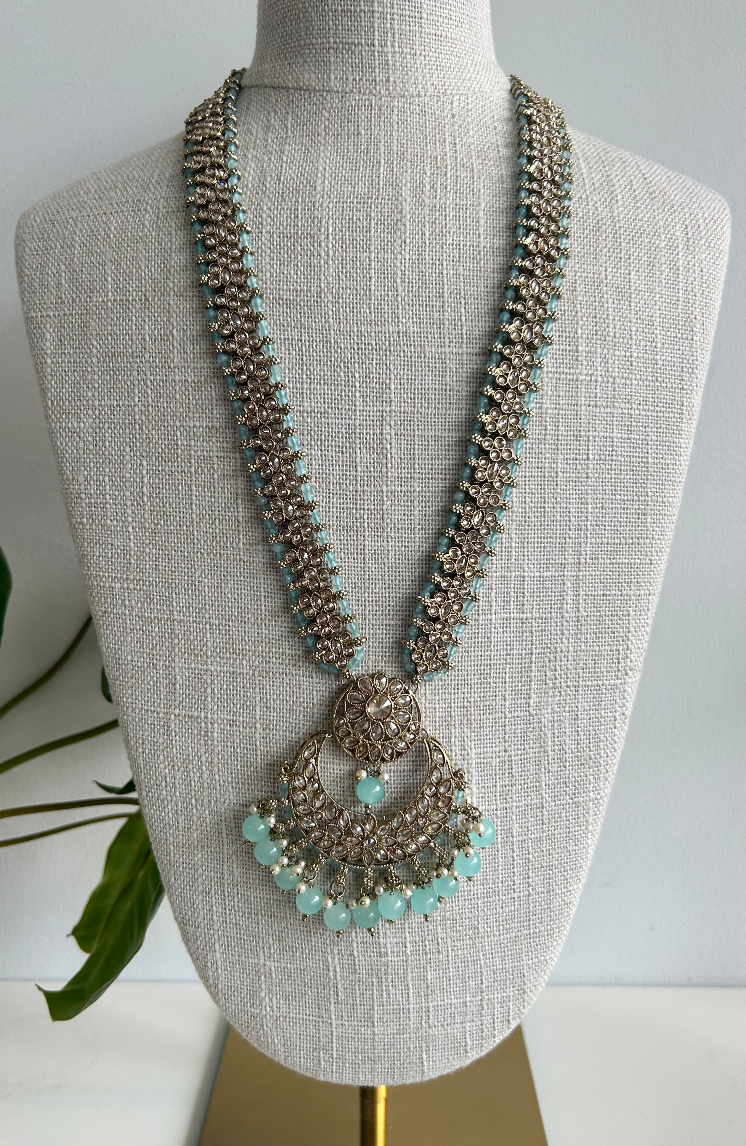 Nidhi Long Necklace Set