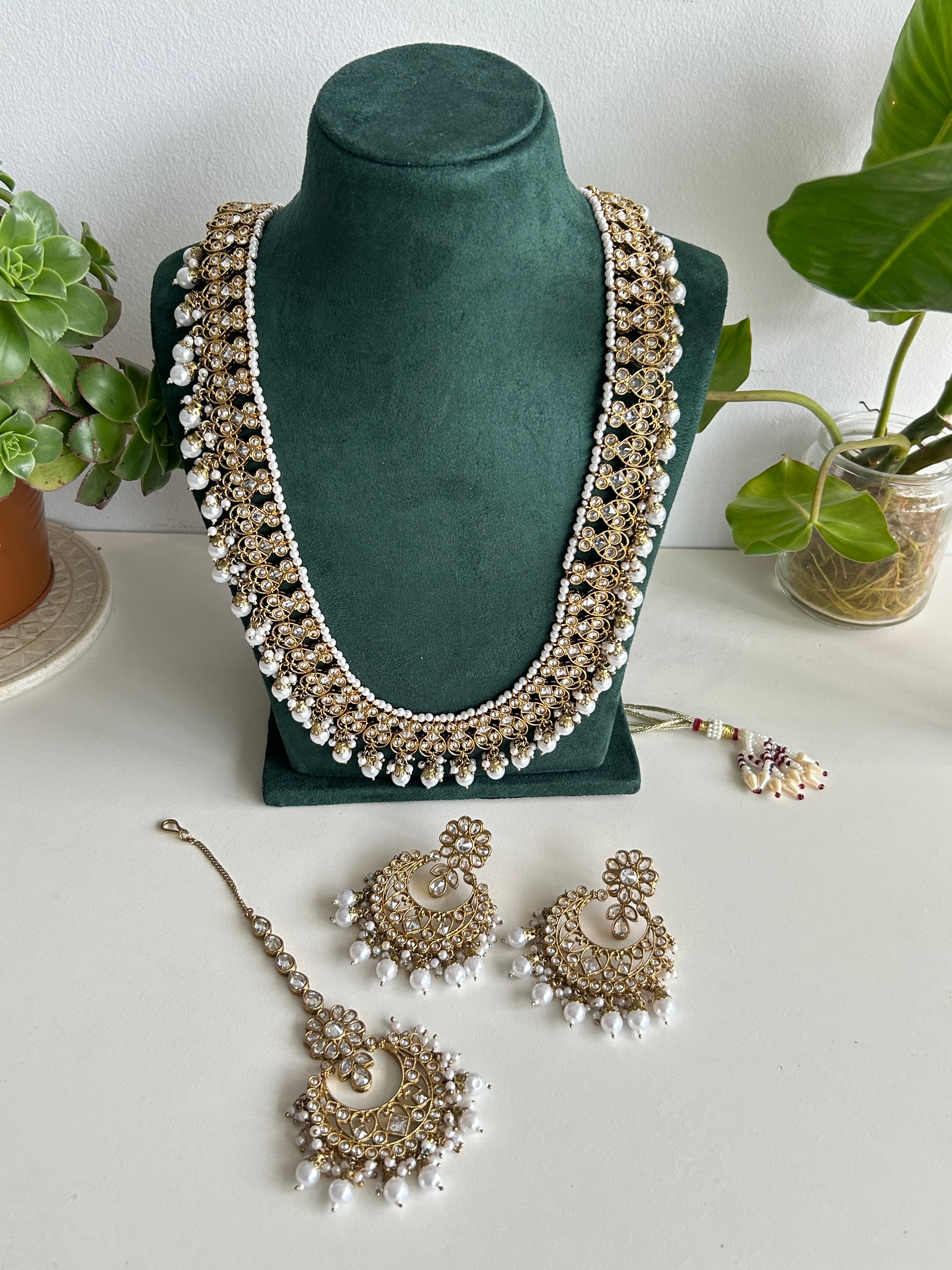 Farah Long Necklace Set