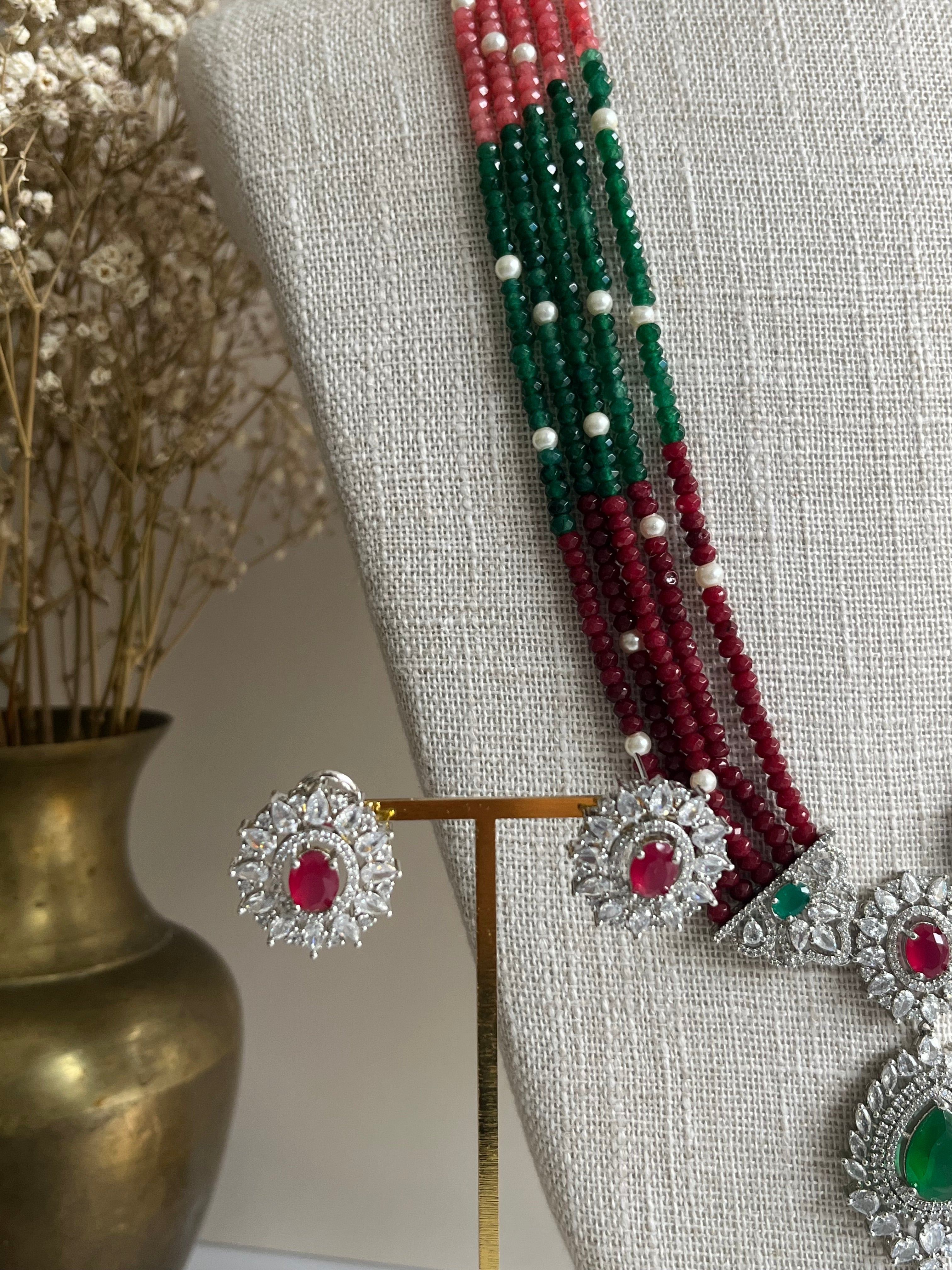 Yasmeen long necklace set