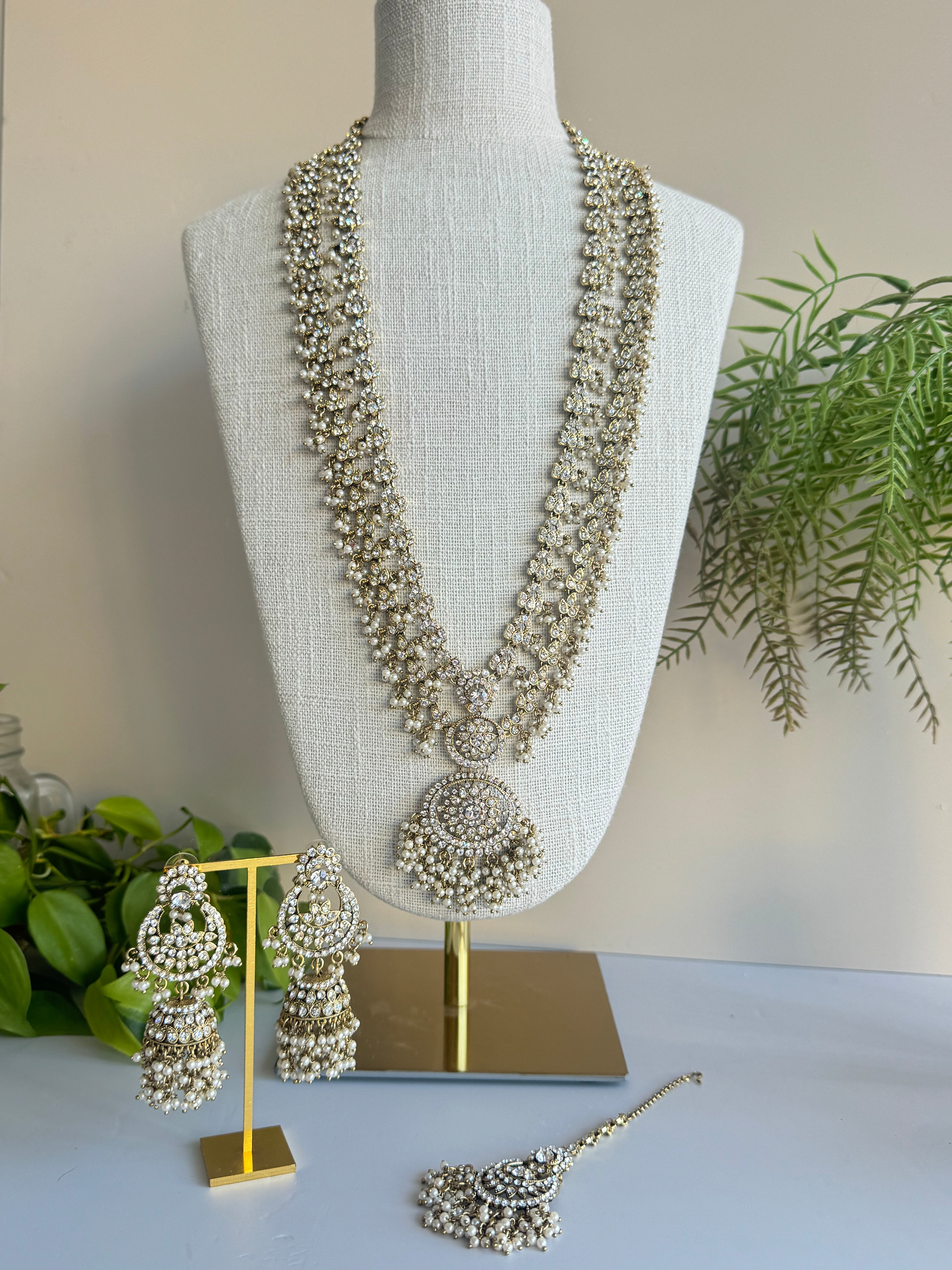 Dahlia Long Necklace Set