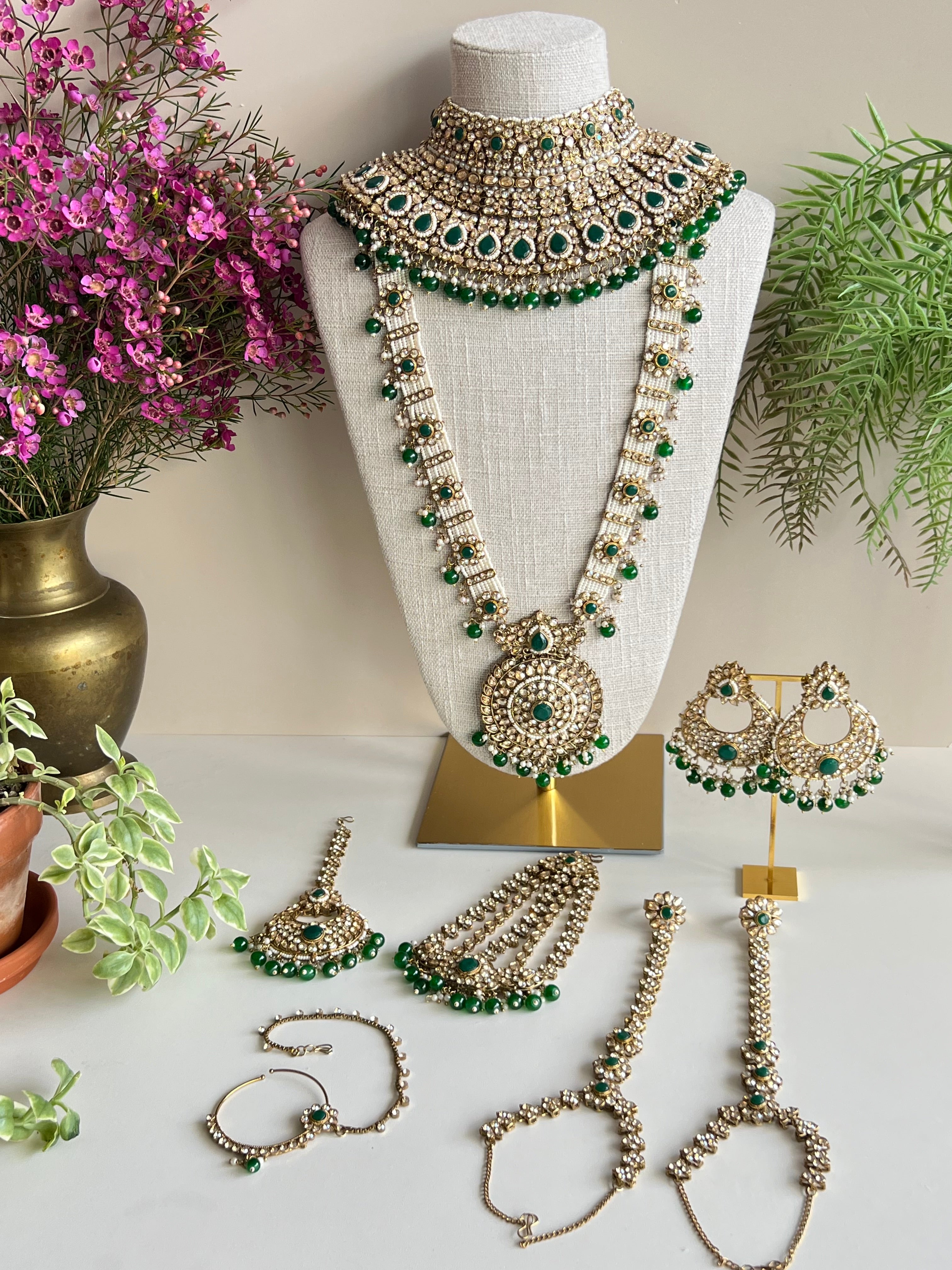 Dipannita bridal set