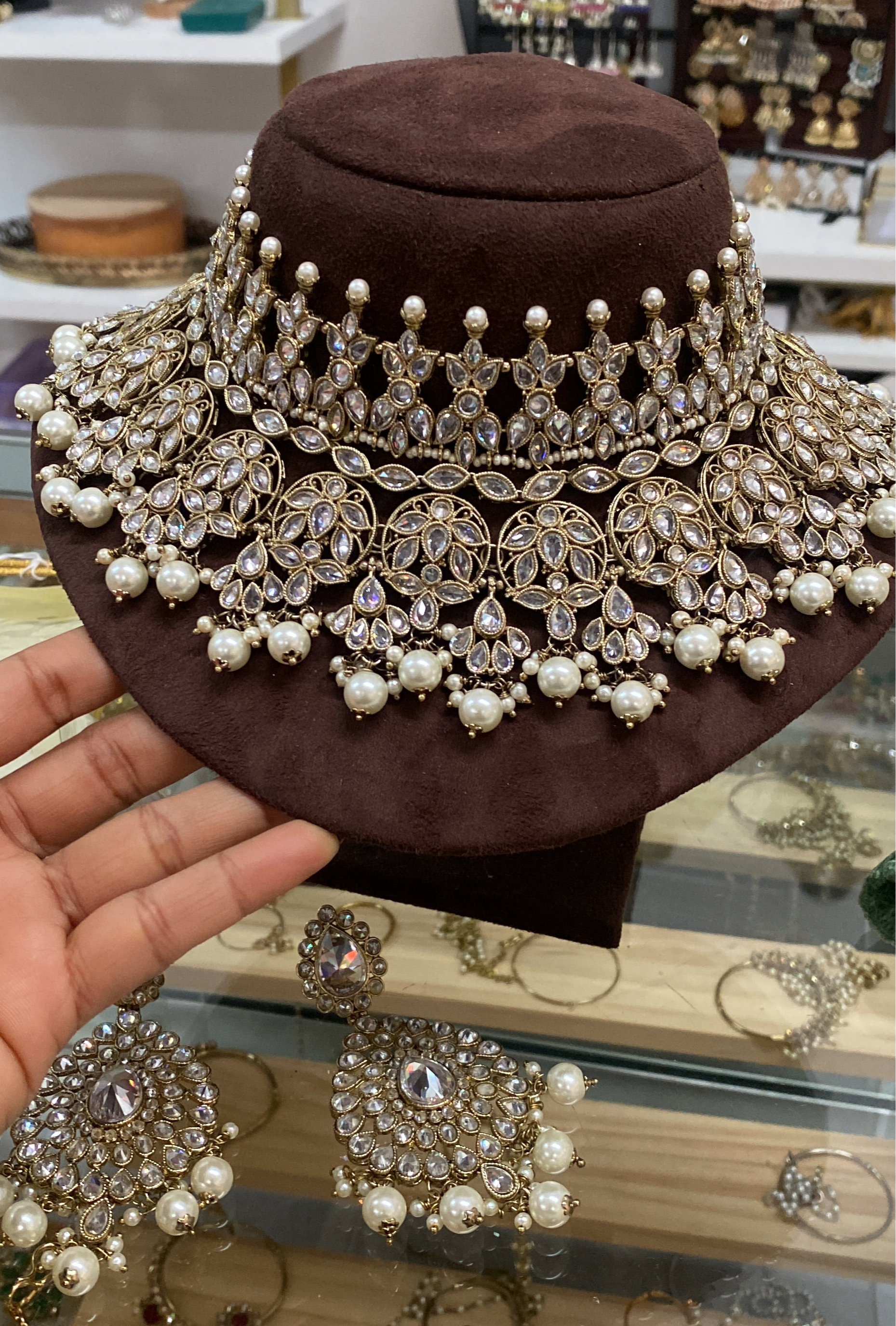 Kiran Choker Set