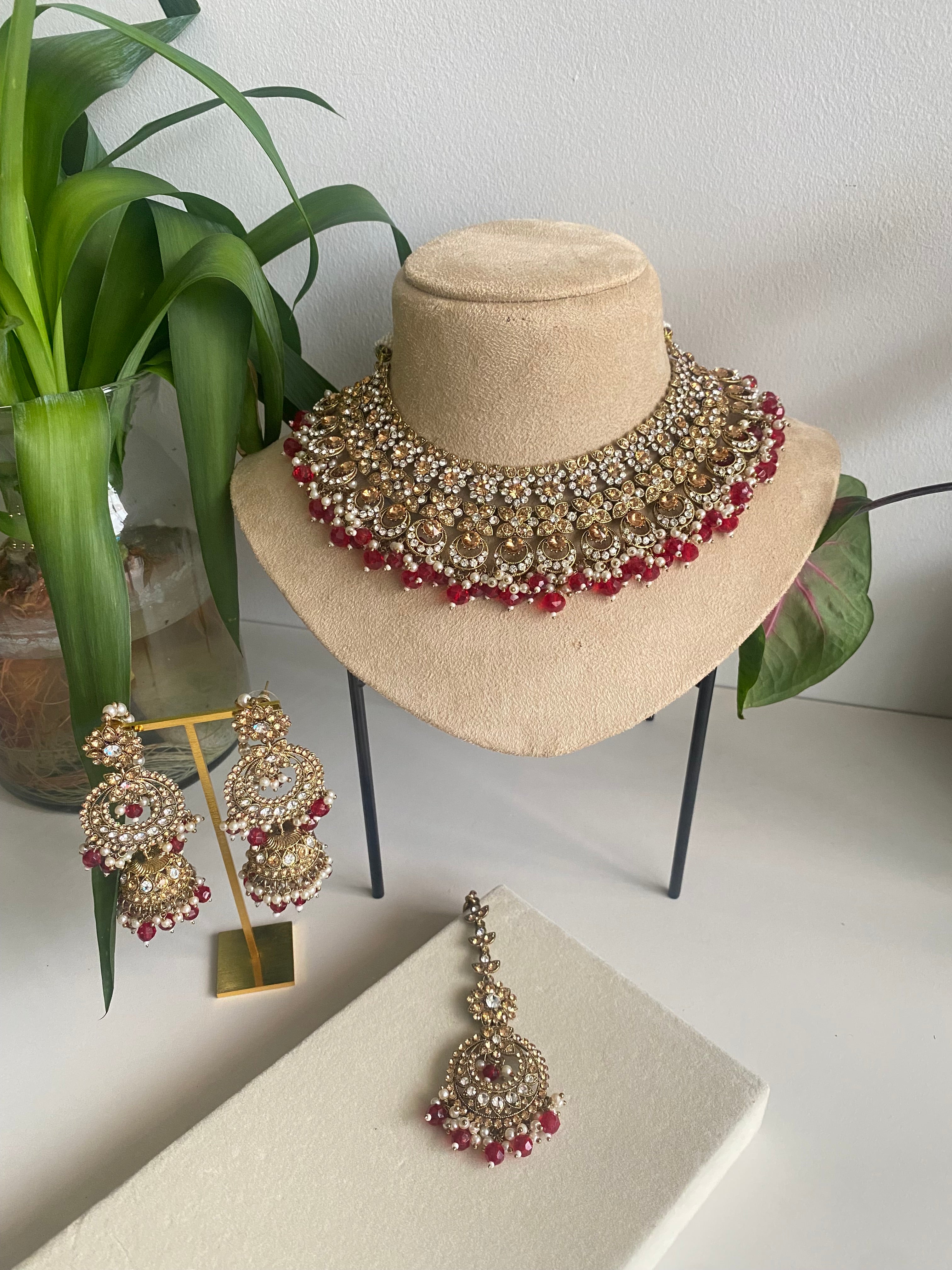 Maleena Necklace Set