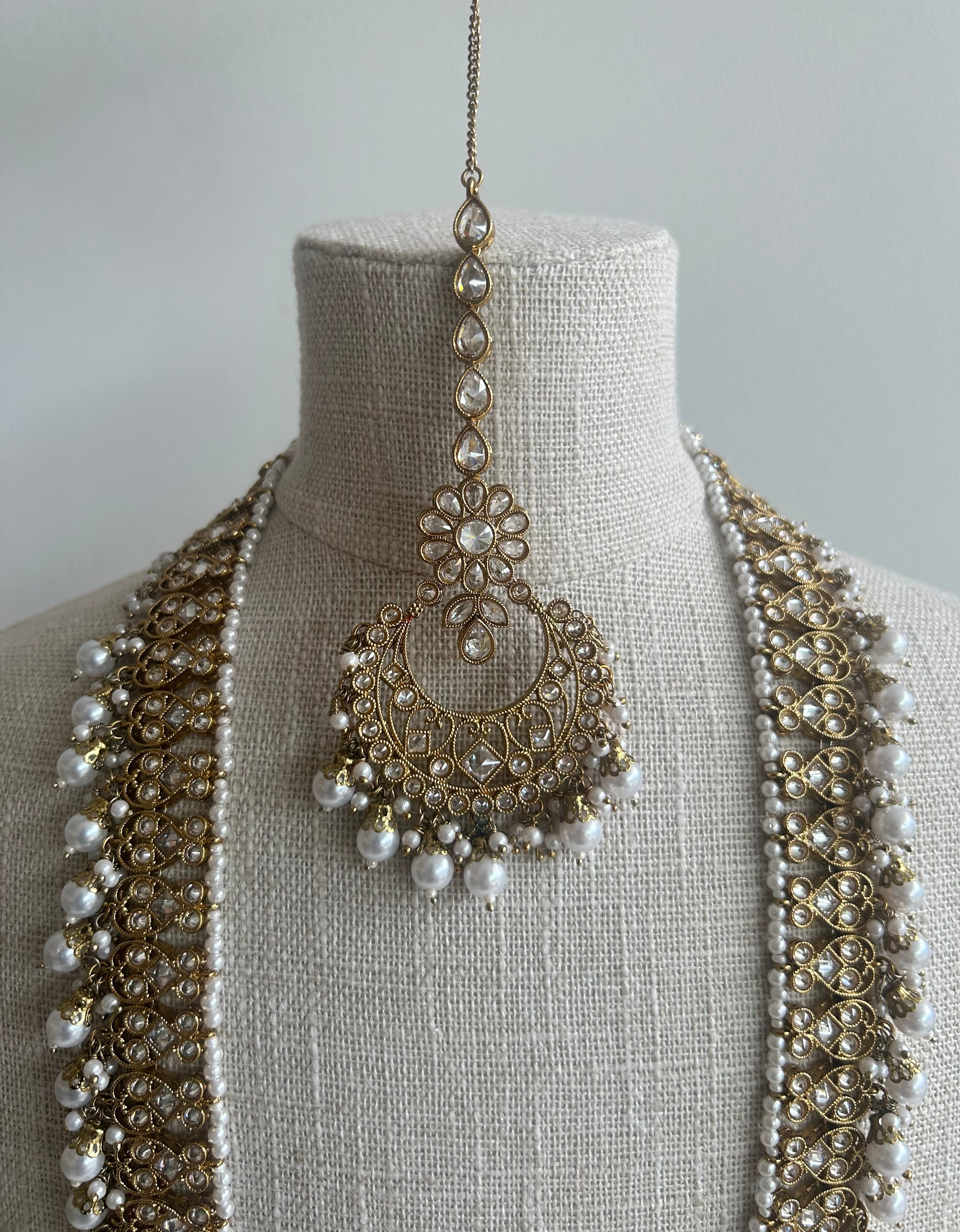 Farah Long Necklace Set