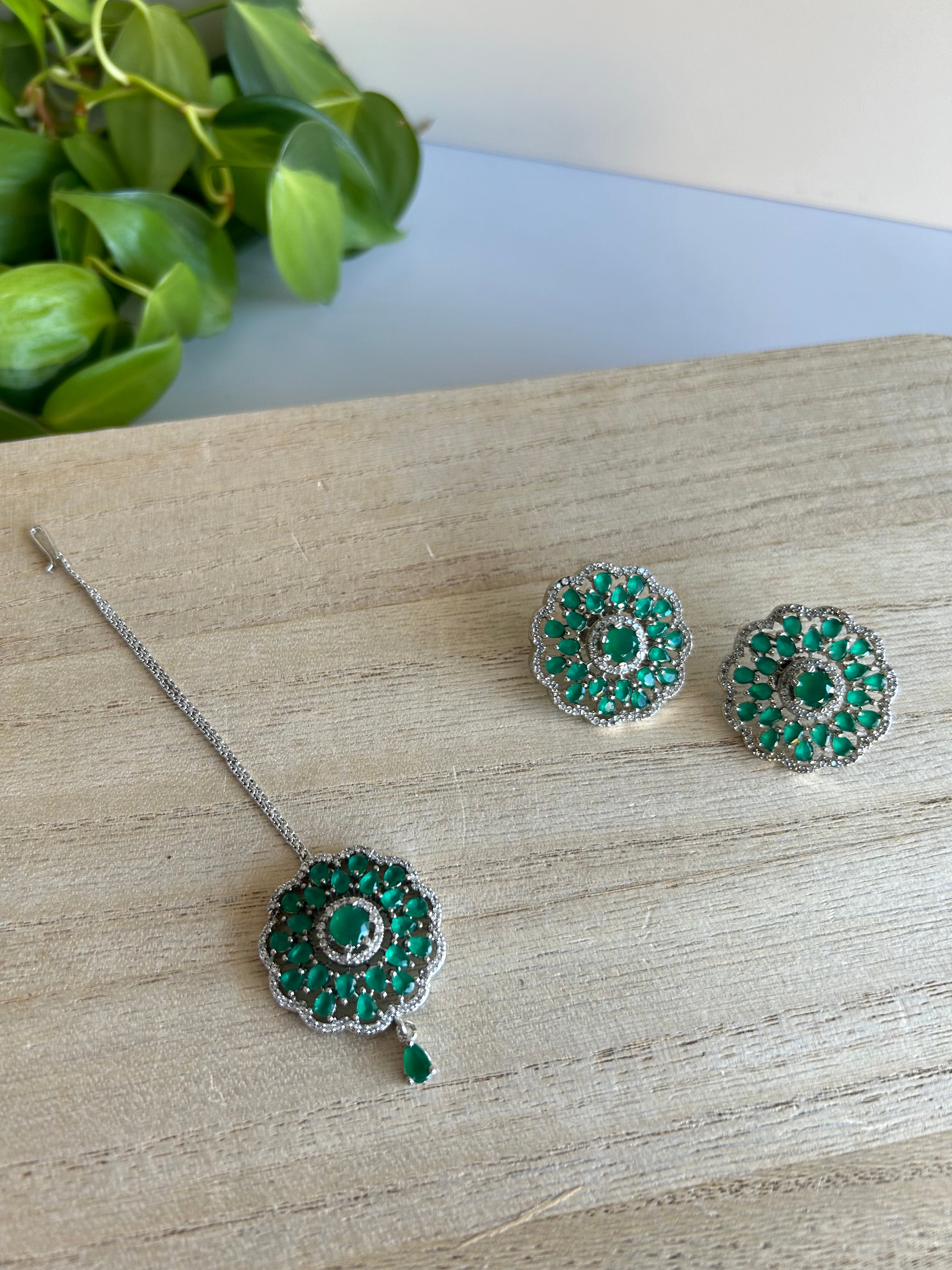 Jade Tikka Set with Studs