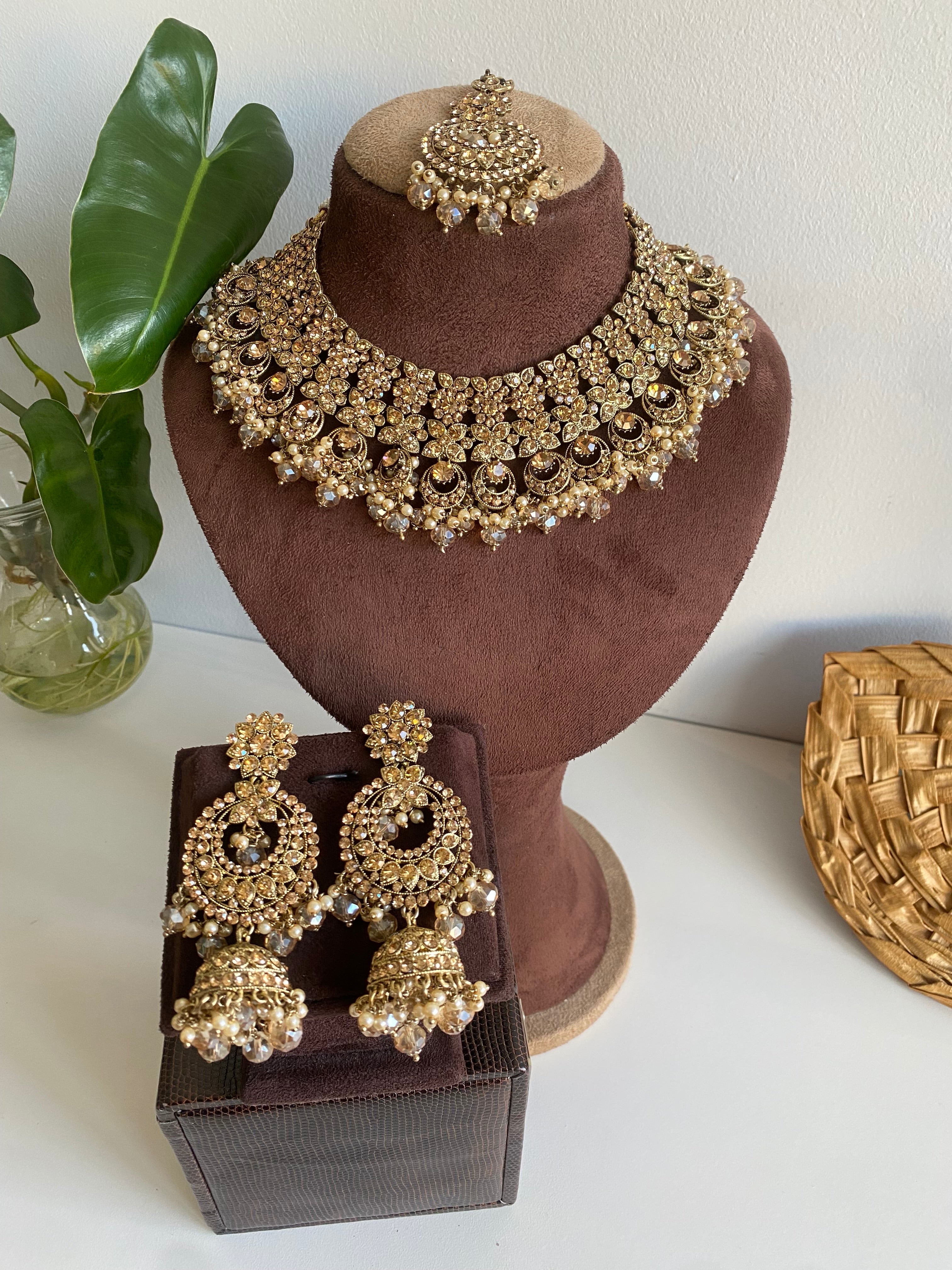 Maleena Necklace Set