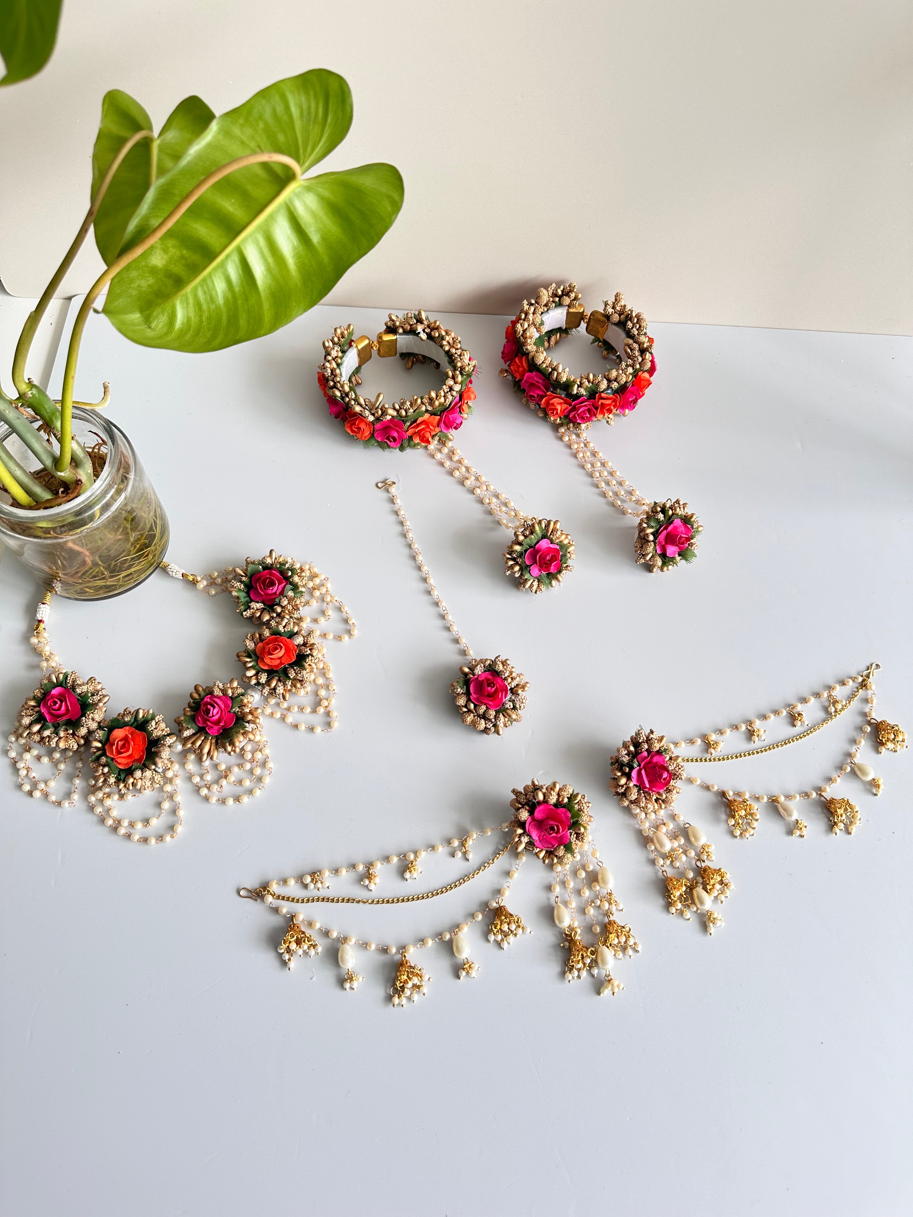 Keya Floral Set