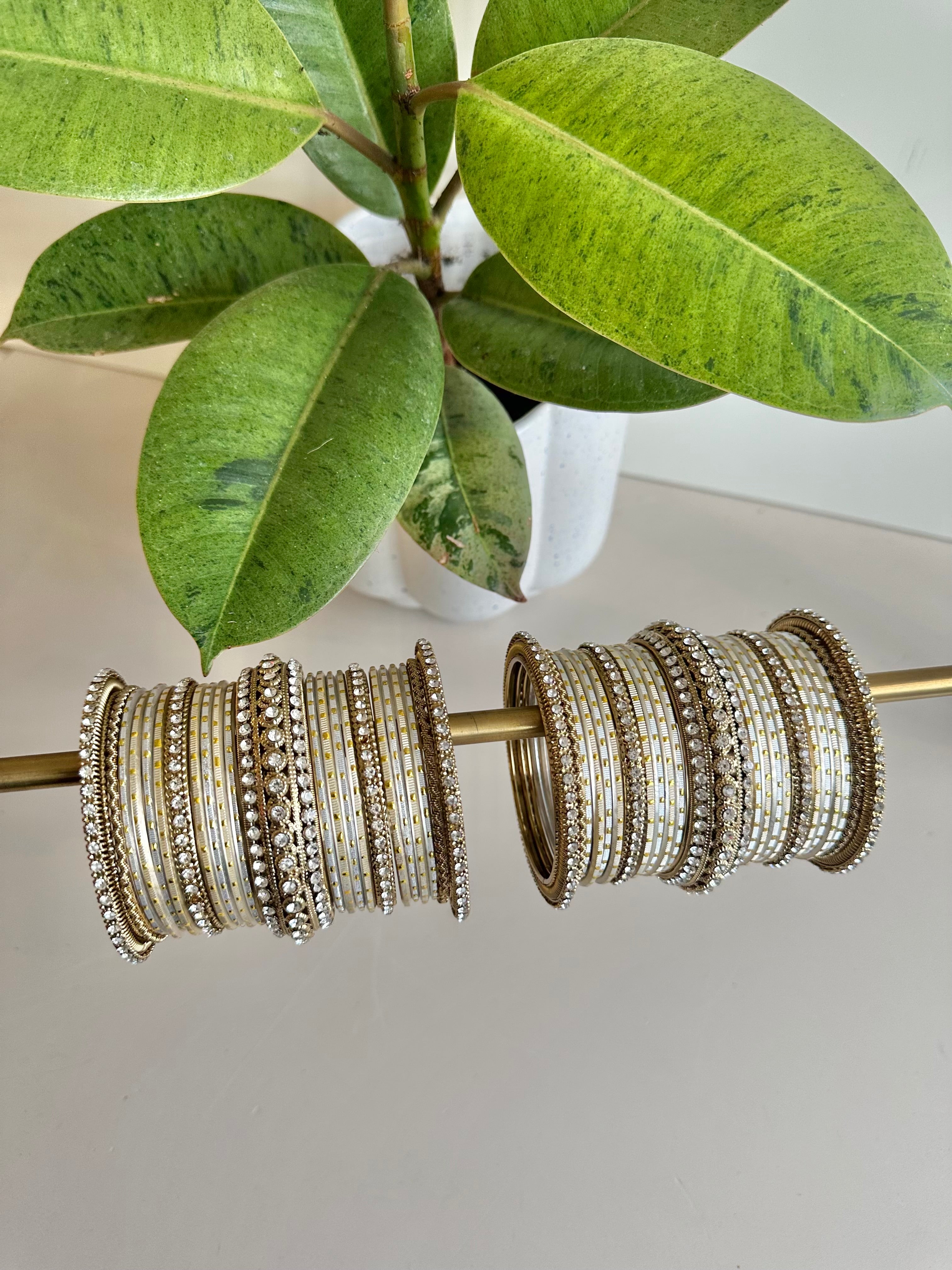 Aiyera Bangle Set