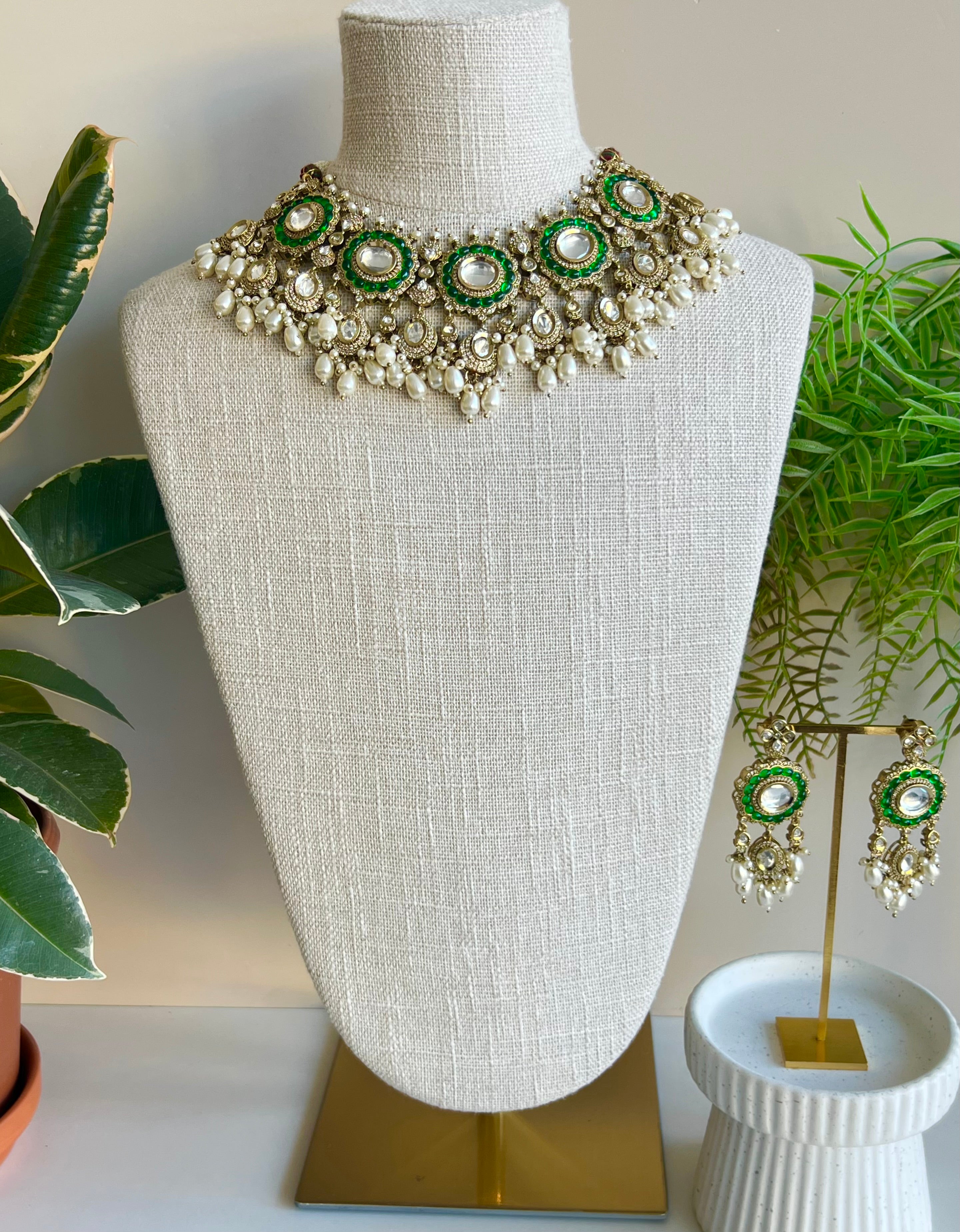 Rezwana kundan necklace set