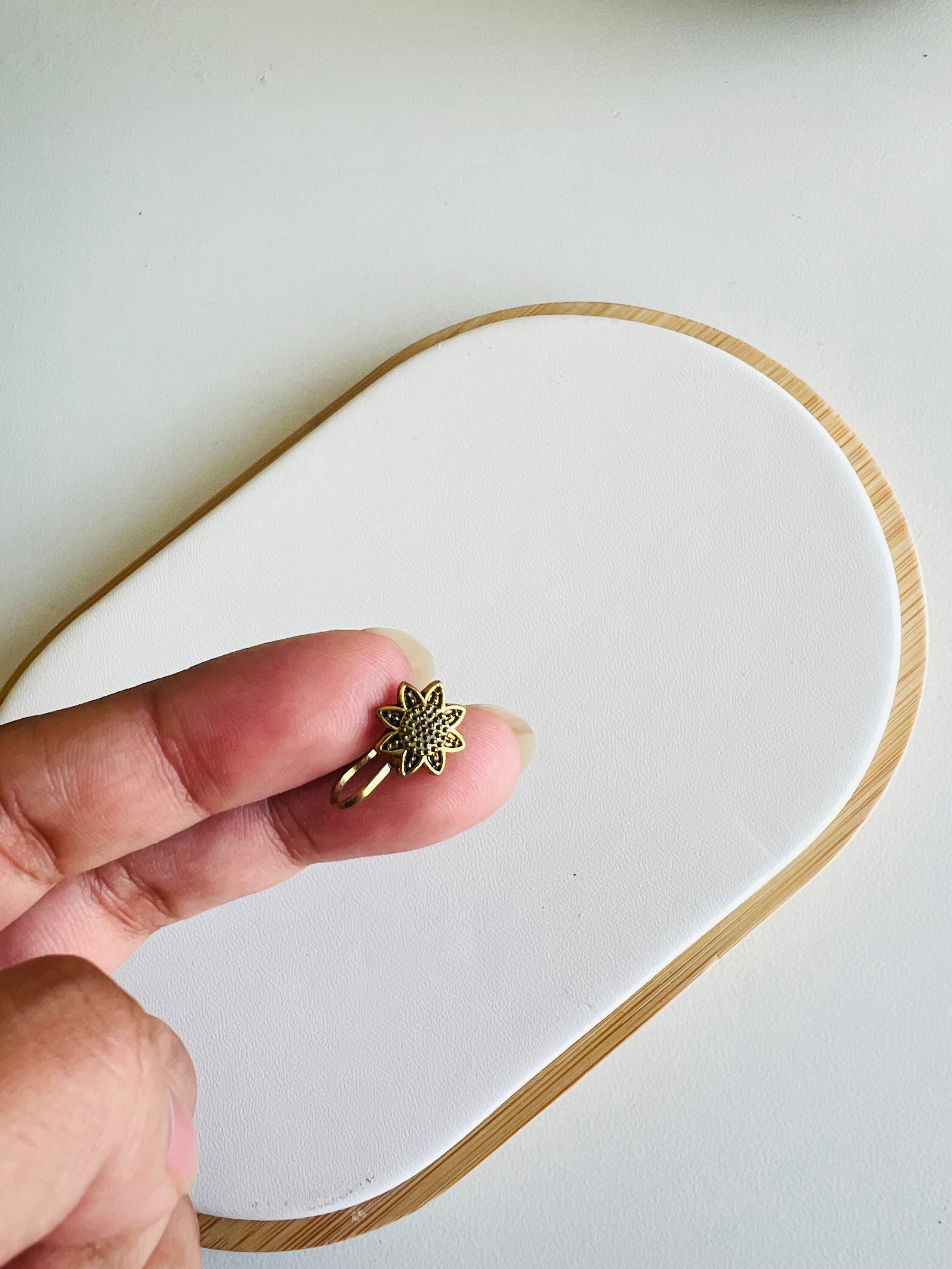 Oxidized gold - Slip on Nose Pin