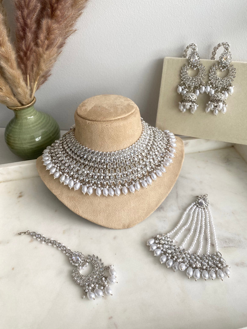 Nessa Bridal Set