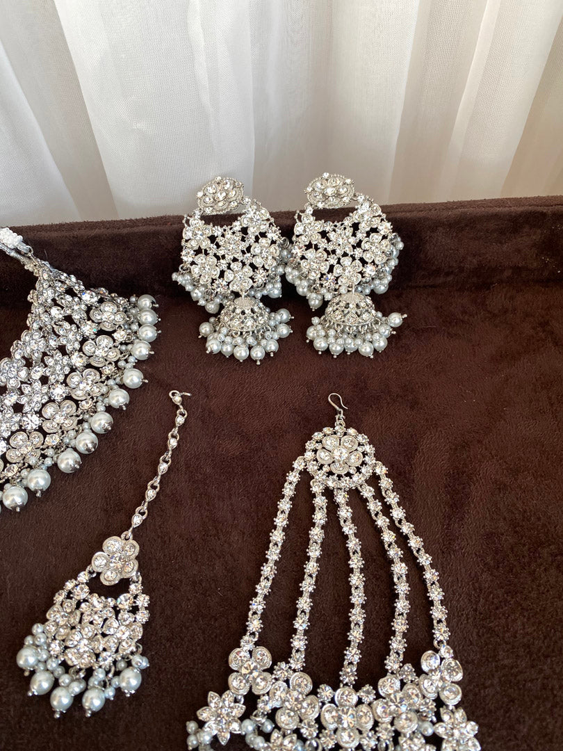 Selvi Bridal Set