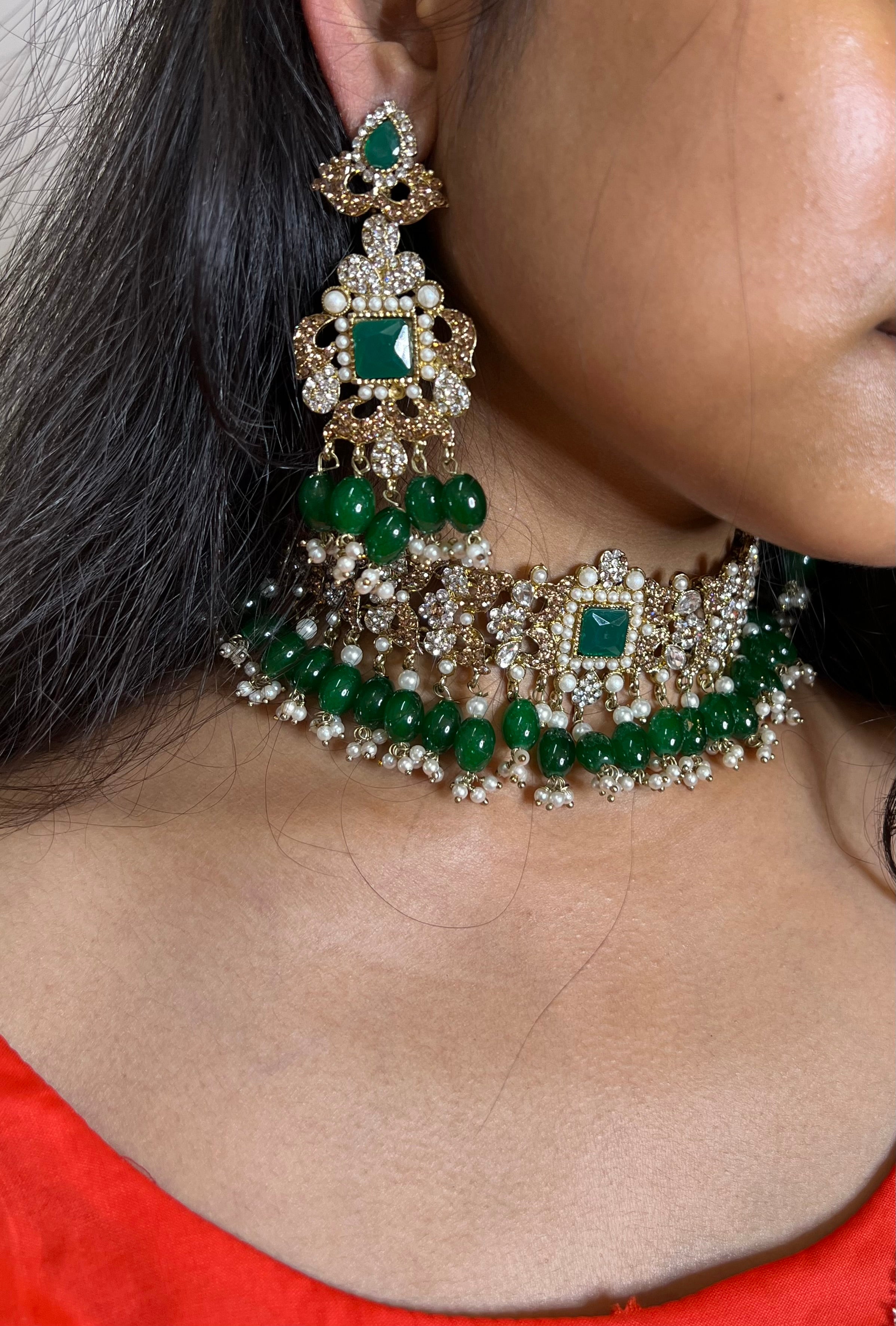 Harleen Choker Set