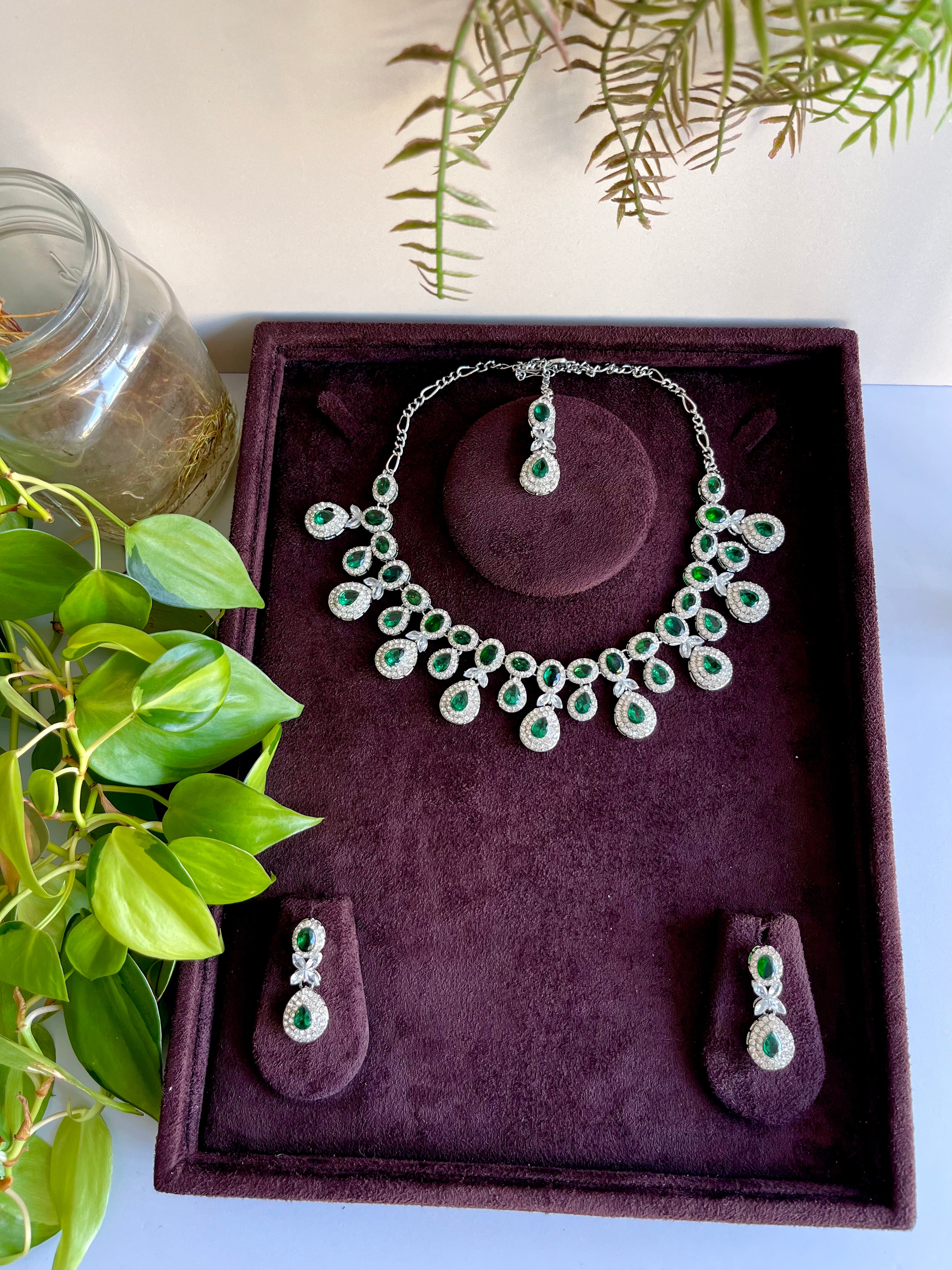 The Saira Set