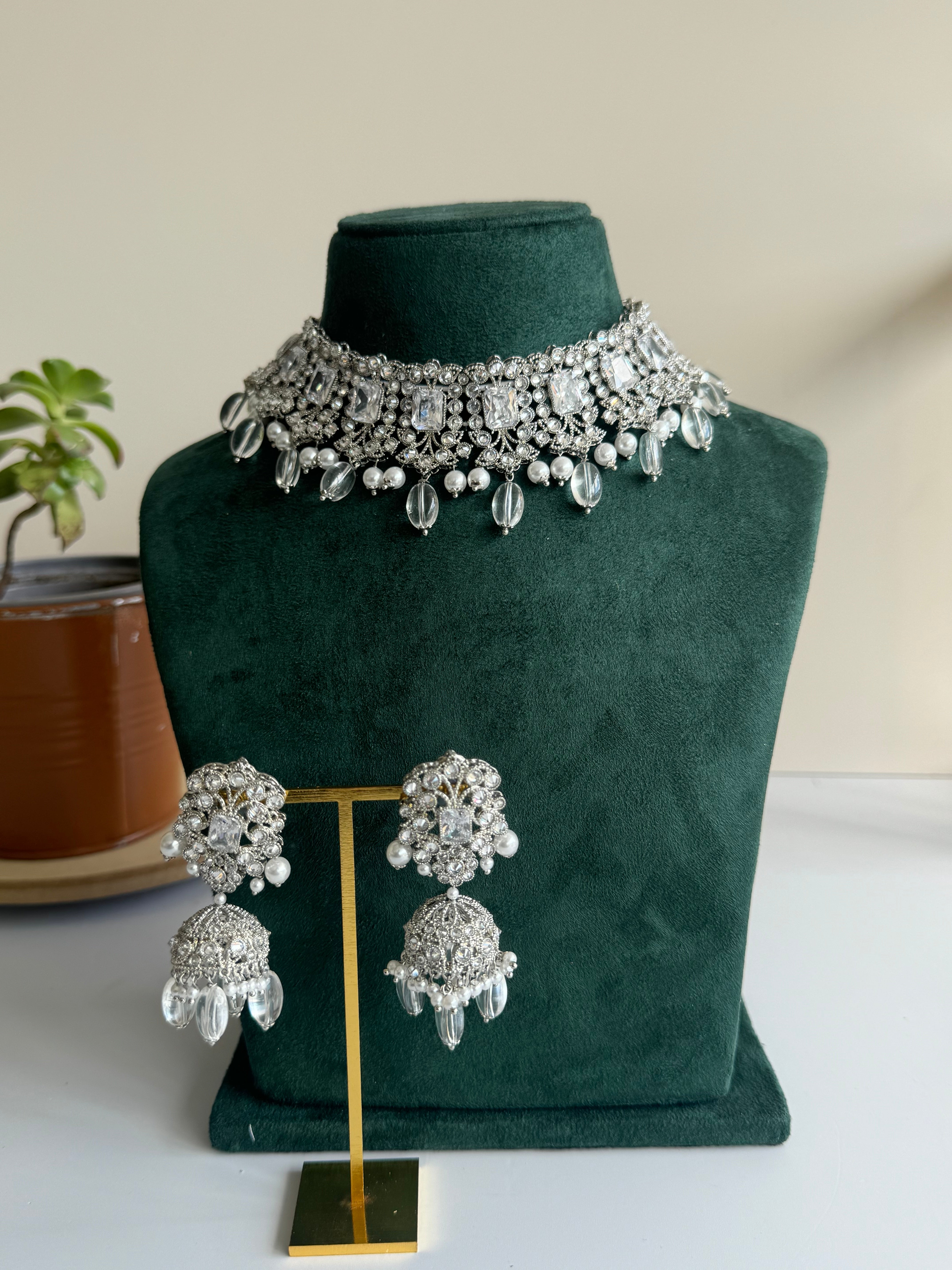 Sunidhi Choker Set