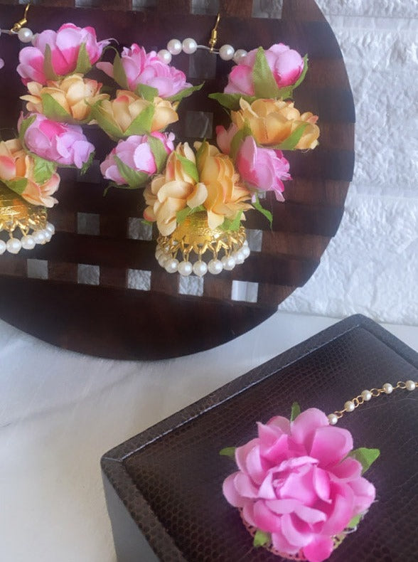 Seema - Floral Earrings and Tikka Set