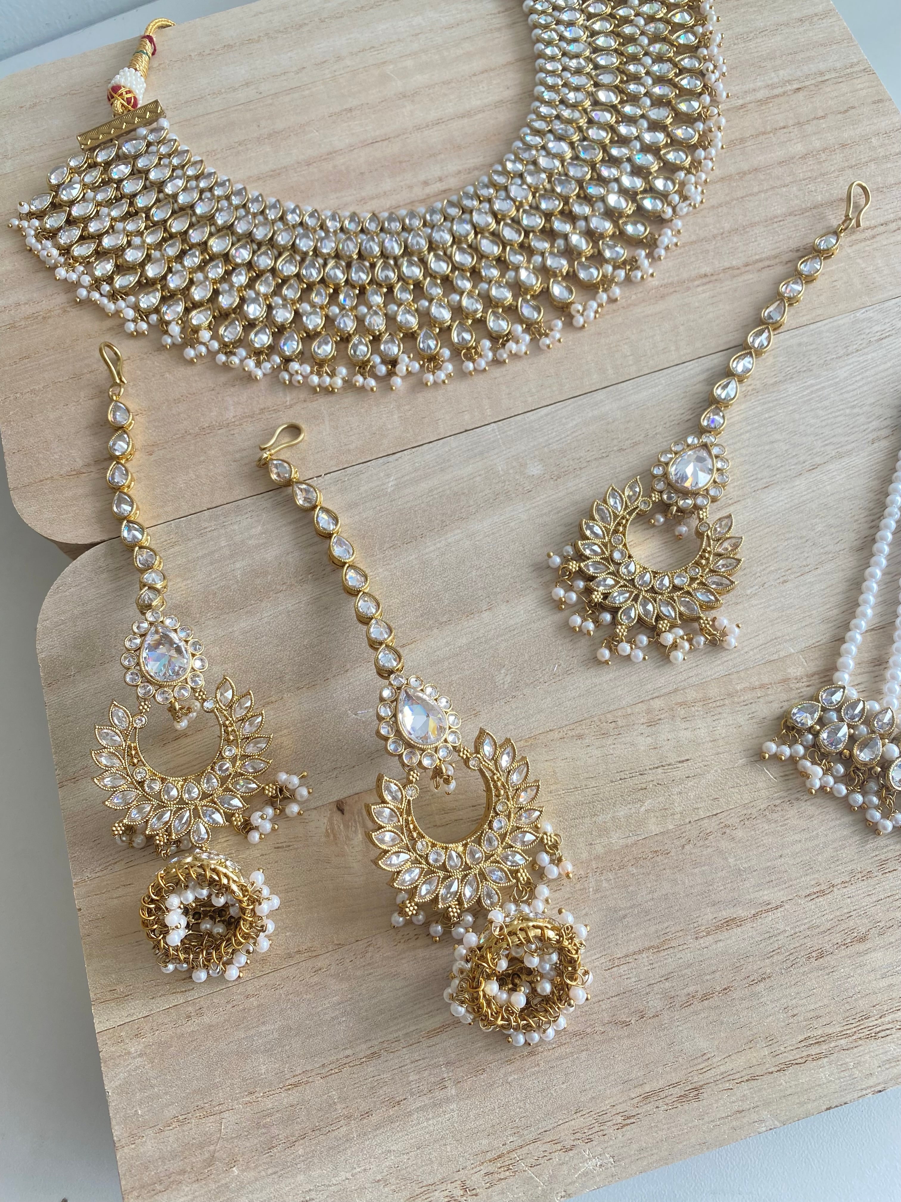 Nessa Bridal Set