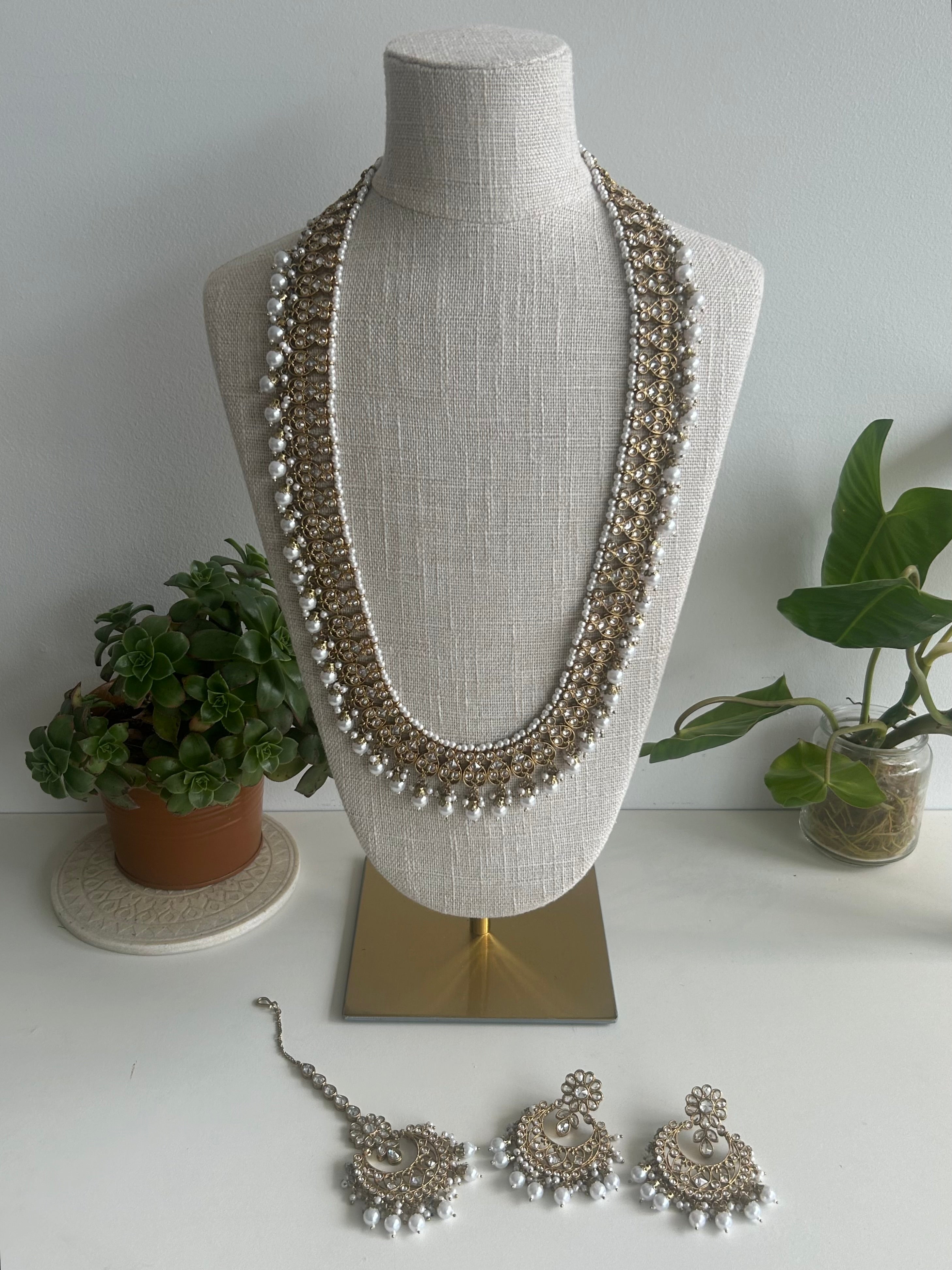 Farah Long Necklace Set