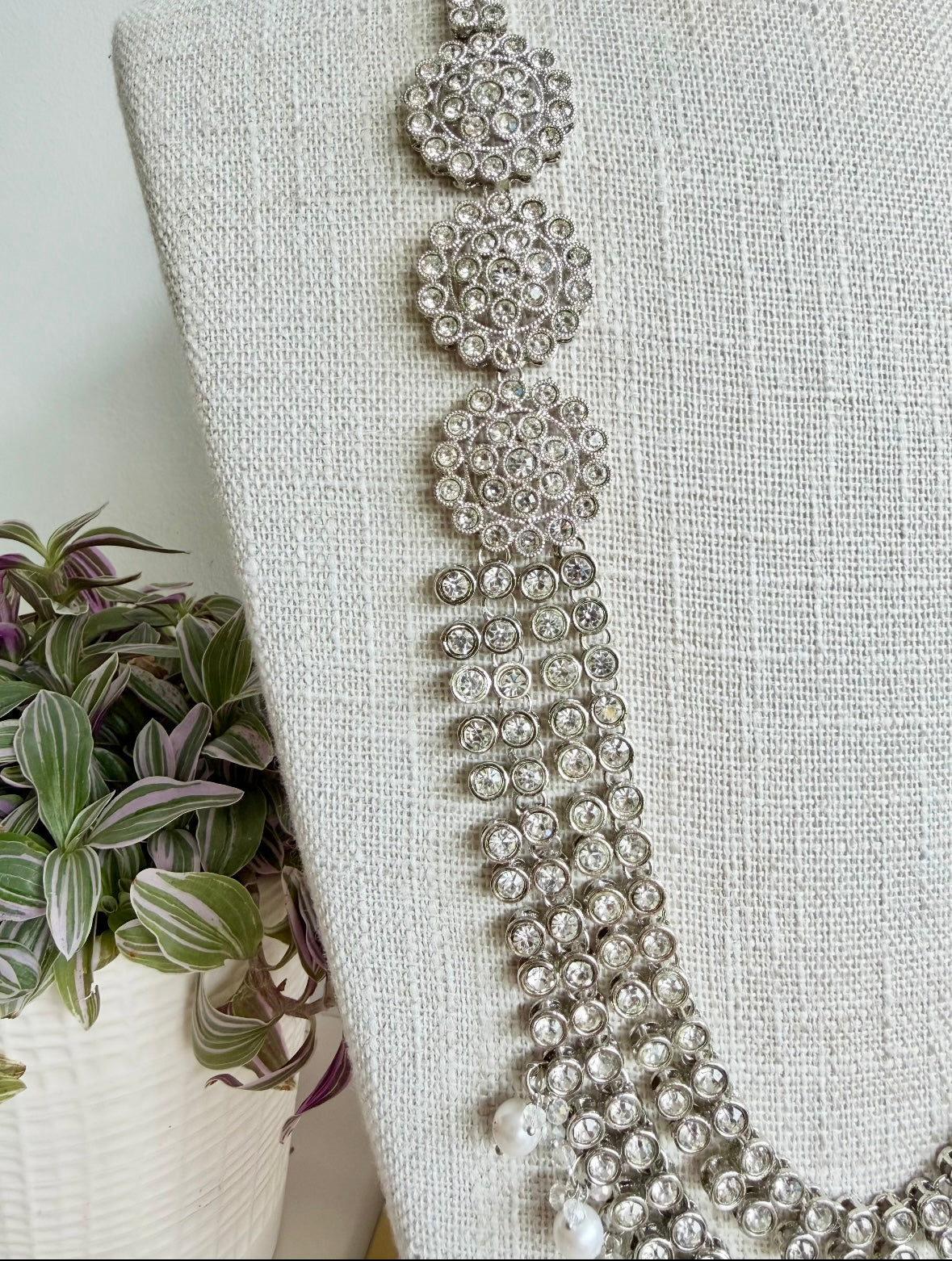 Prishi long necklace set