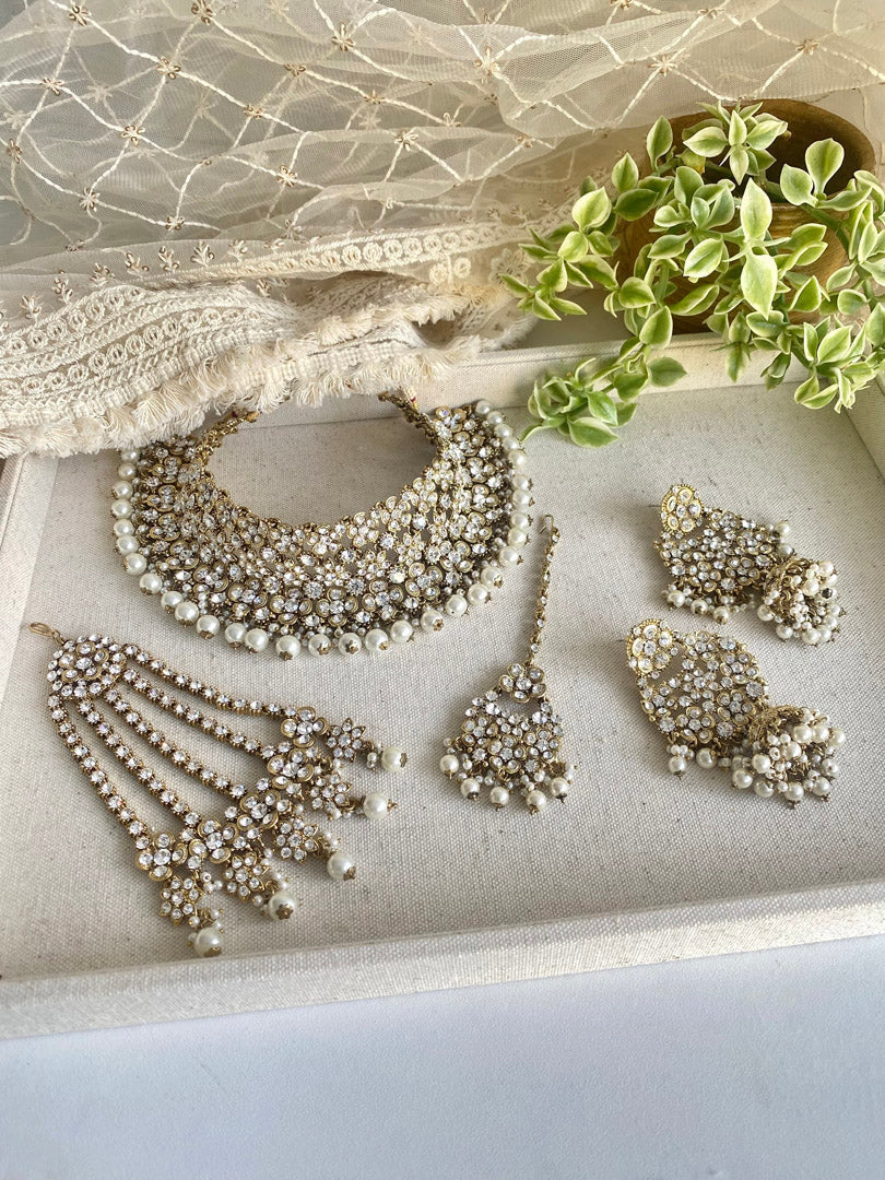 Selvi Bridal Set