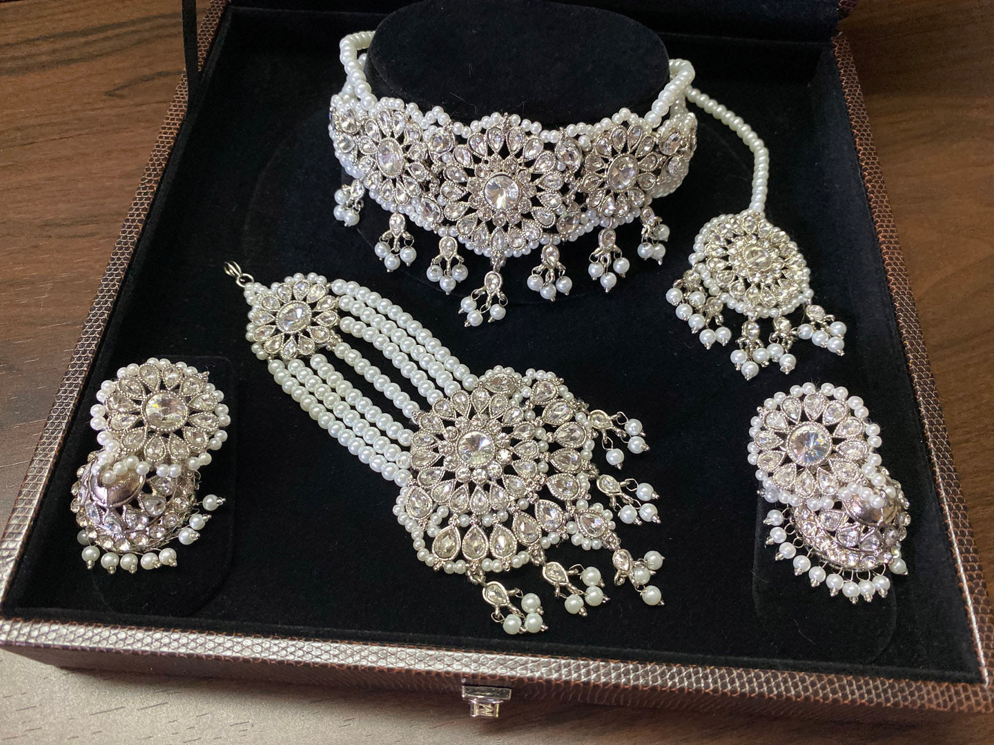 Zainab Choker Set