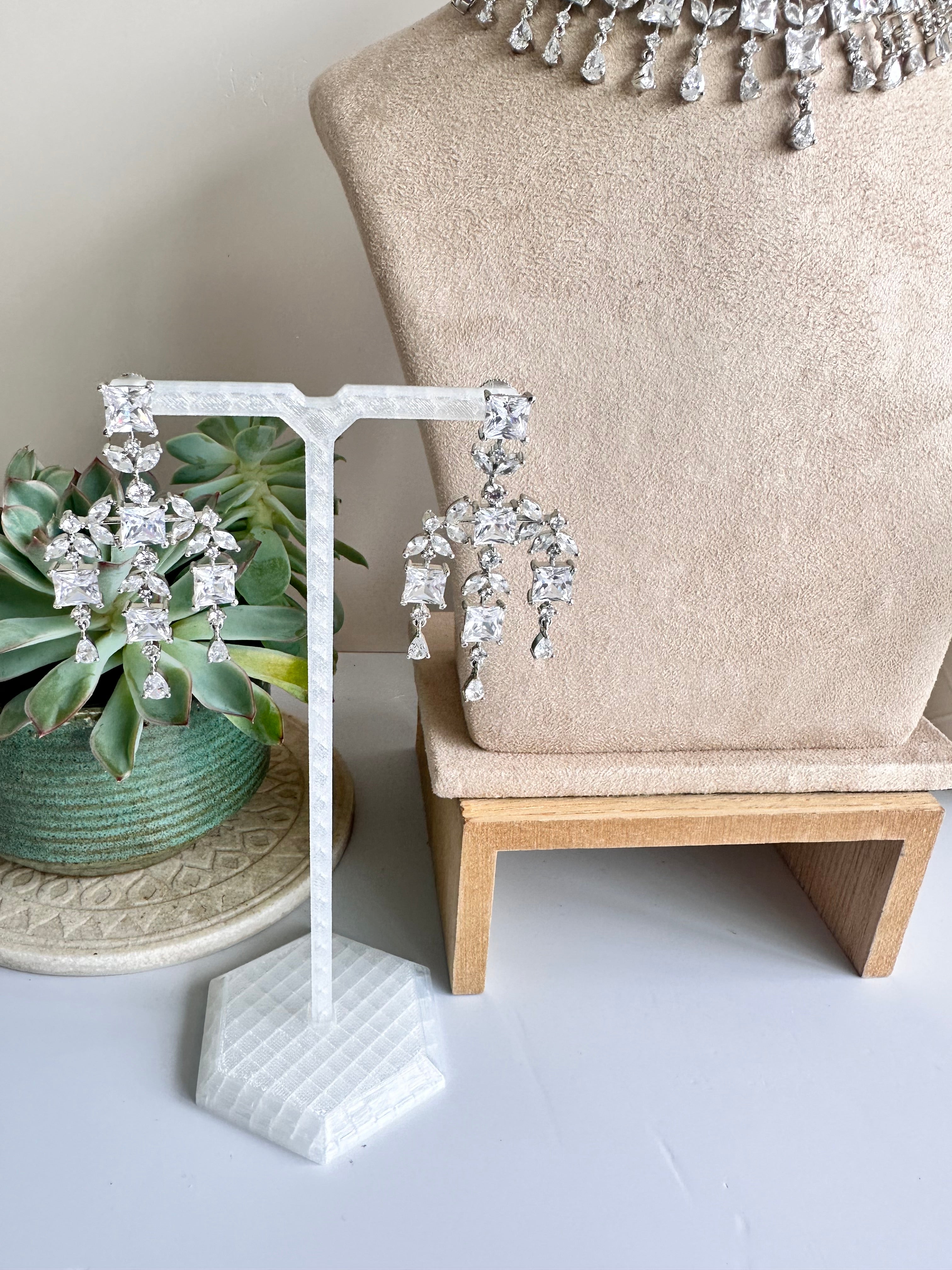 Kaushal Necklace Set