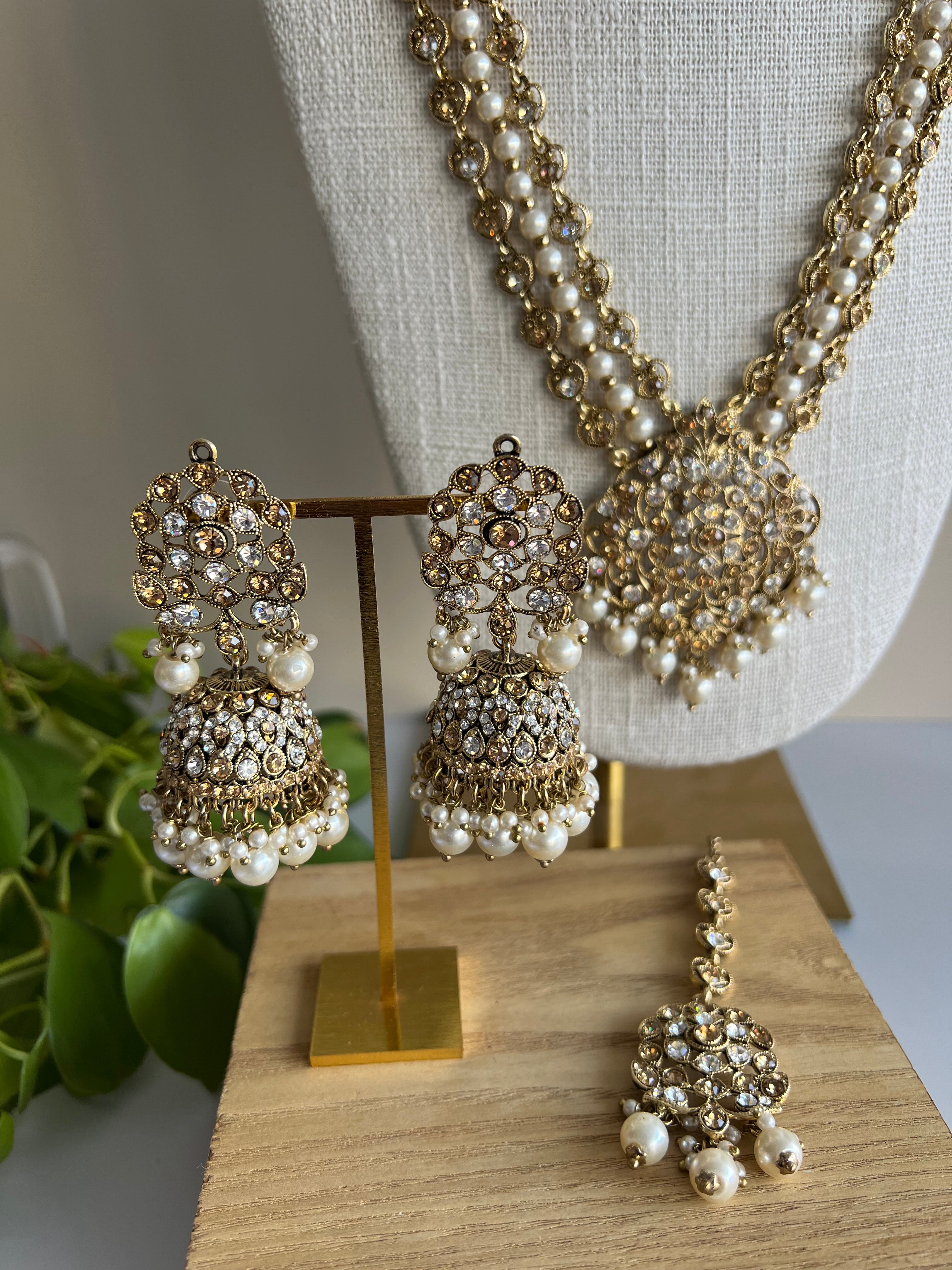 Supriya Long Necklace Set