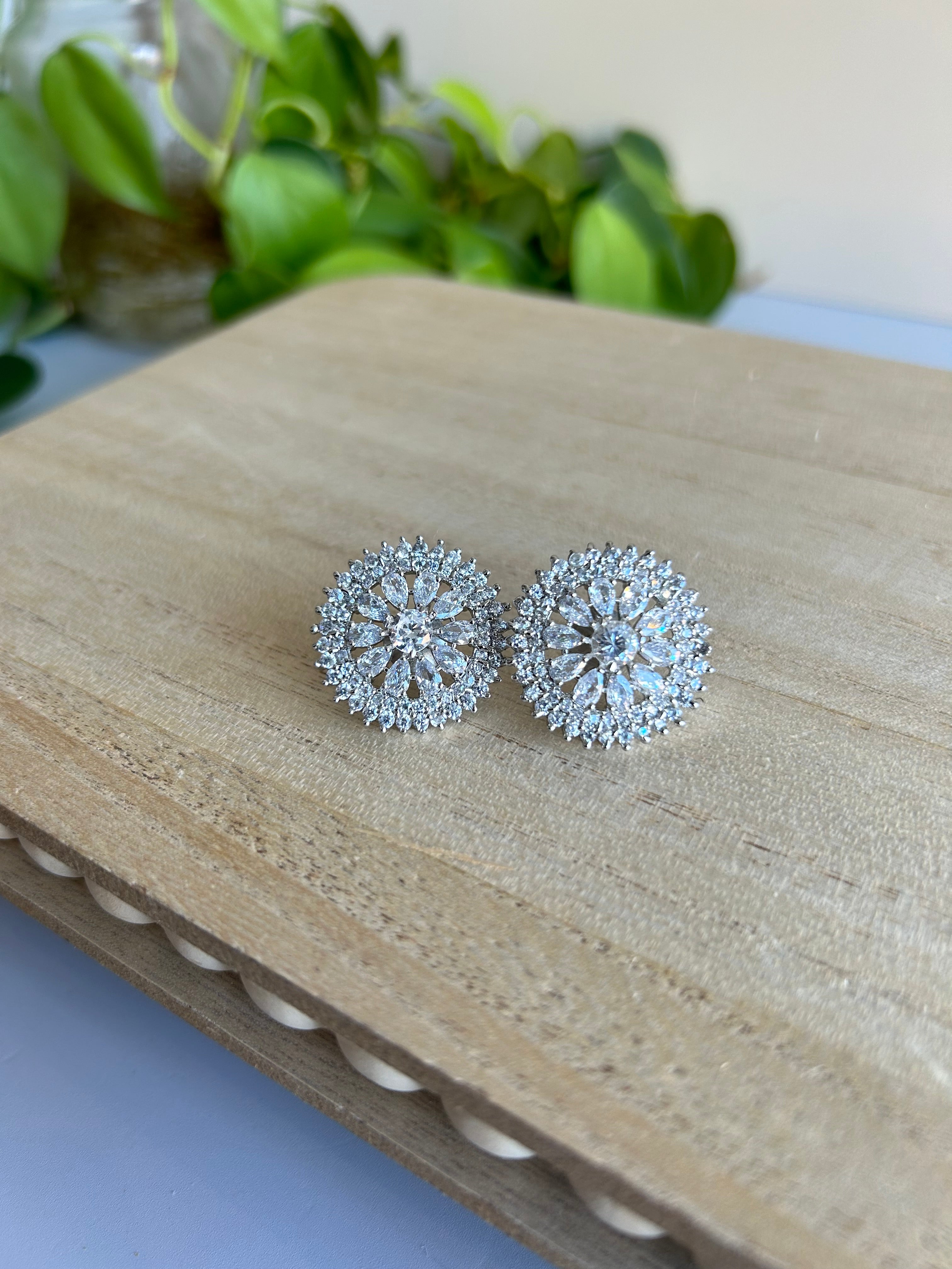 Saini Stud Earrings