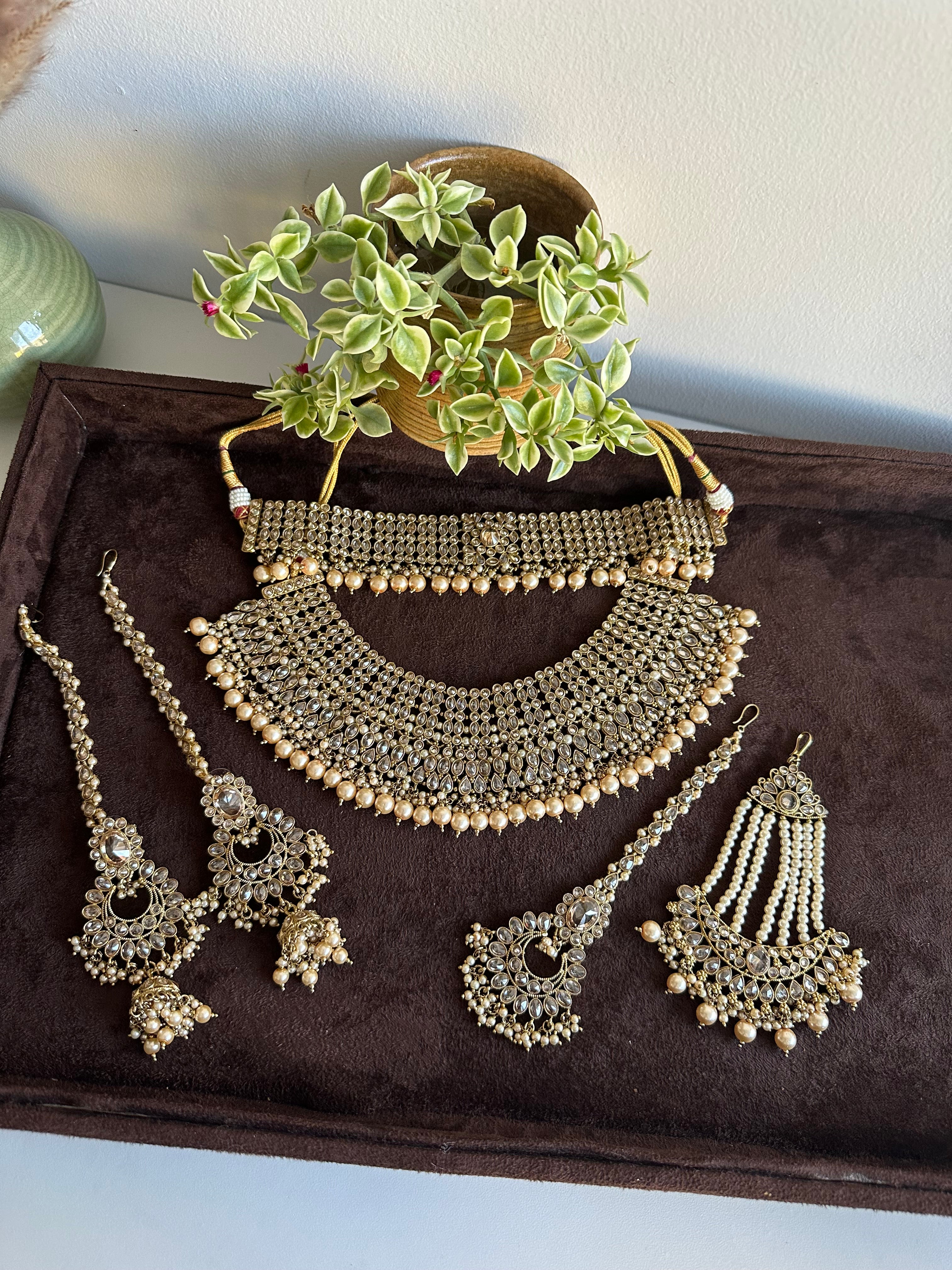 Krishna Necklace Set