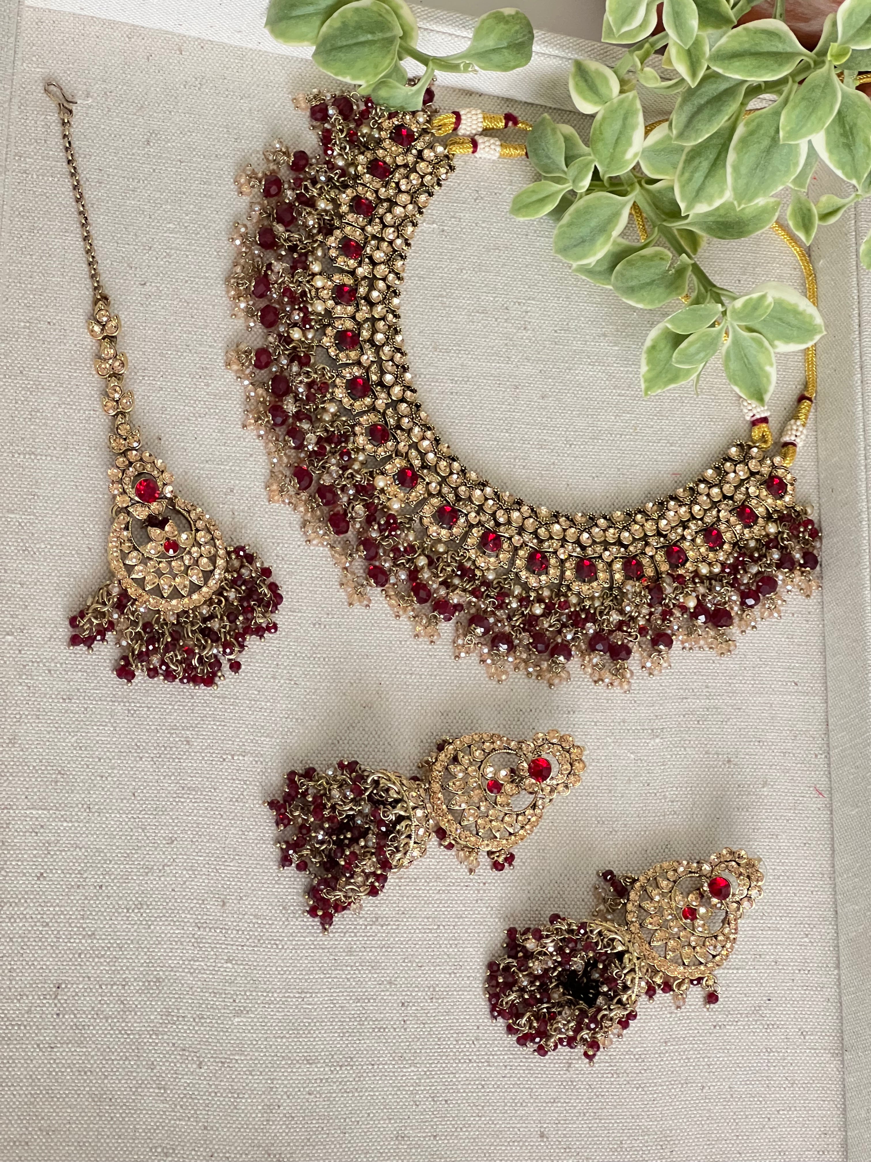 Minakshi necklace set