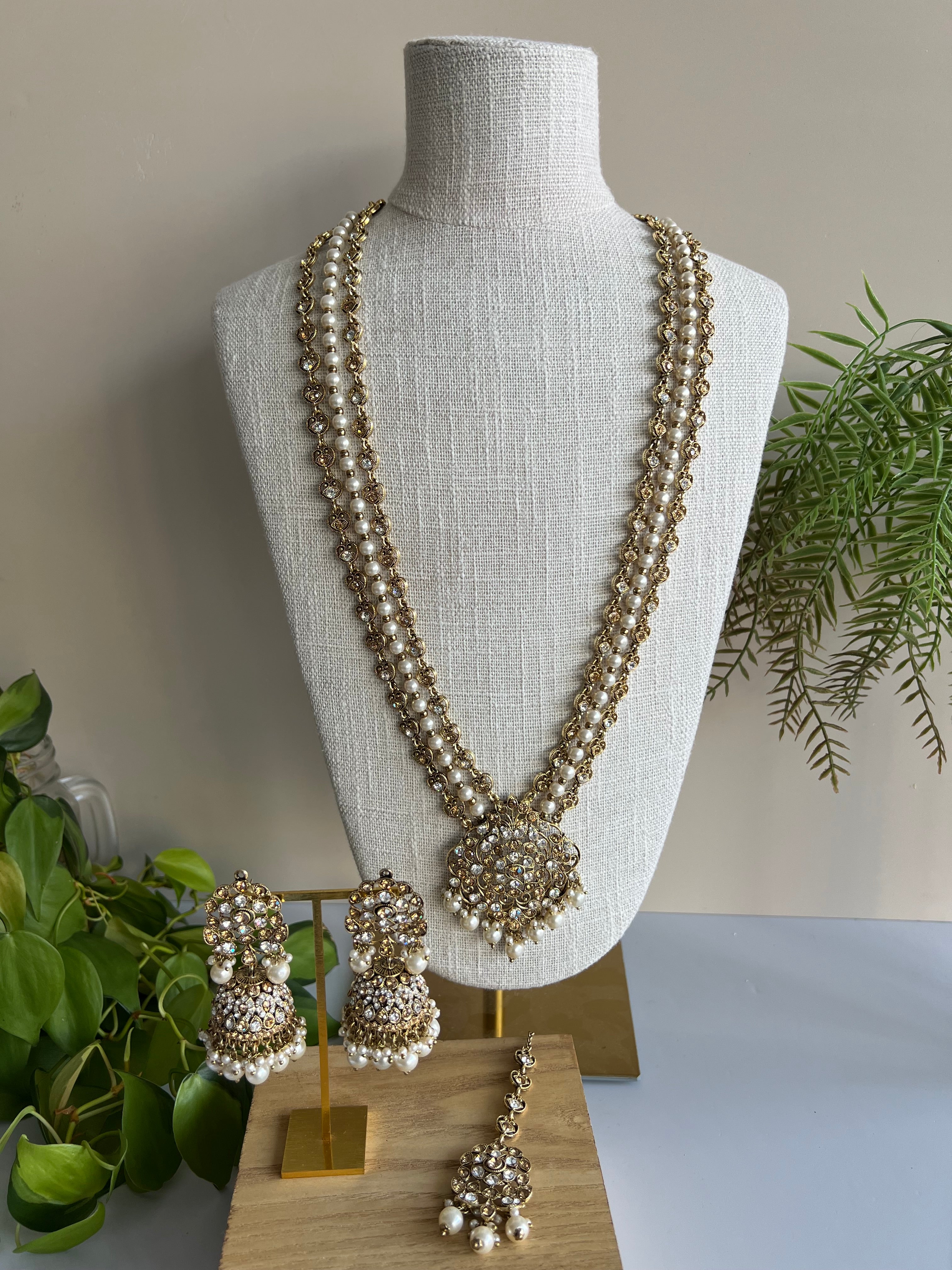 Supriya Long Necklace Set