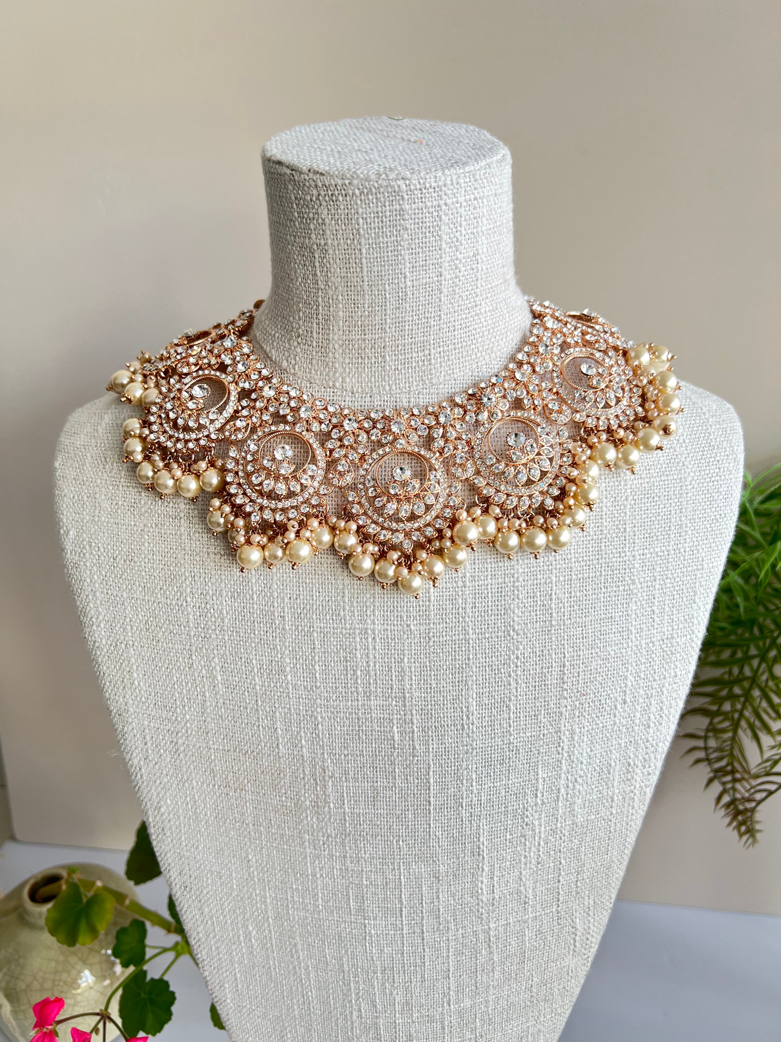 Festive Essentials-Purna Bib Necklace Set