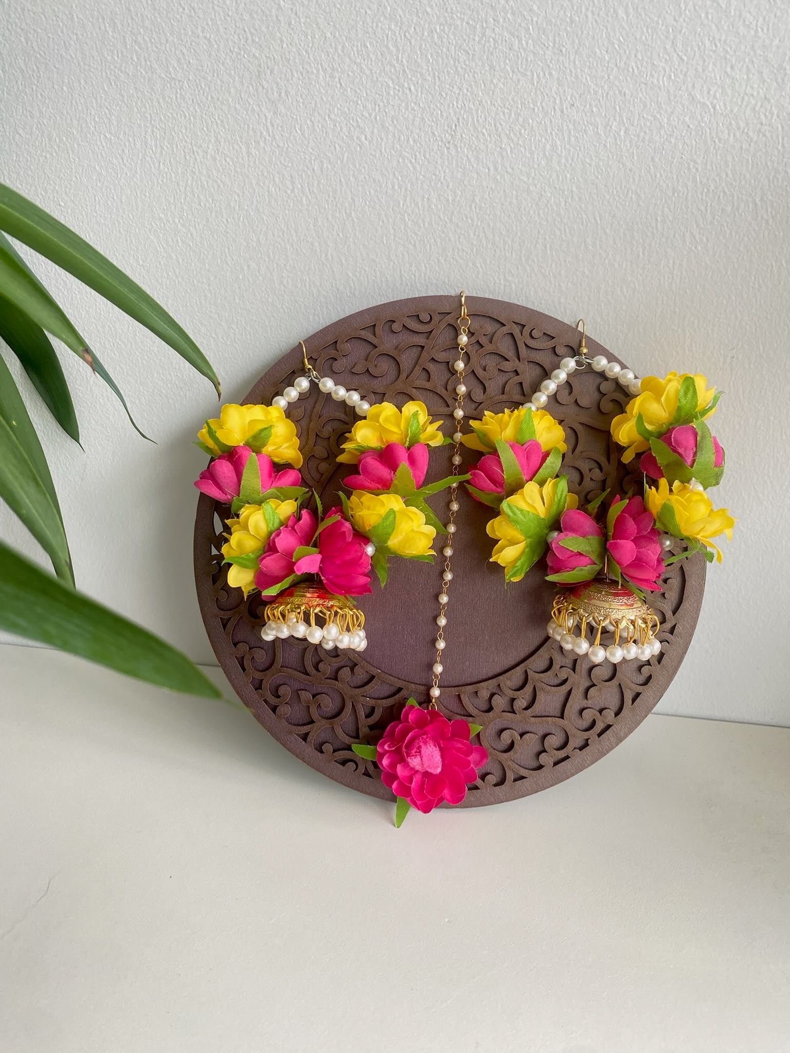 Festive Essentials- Bonhi Floral Tikka set 8