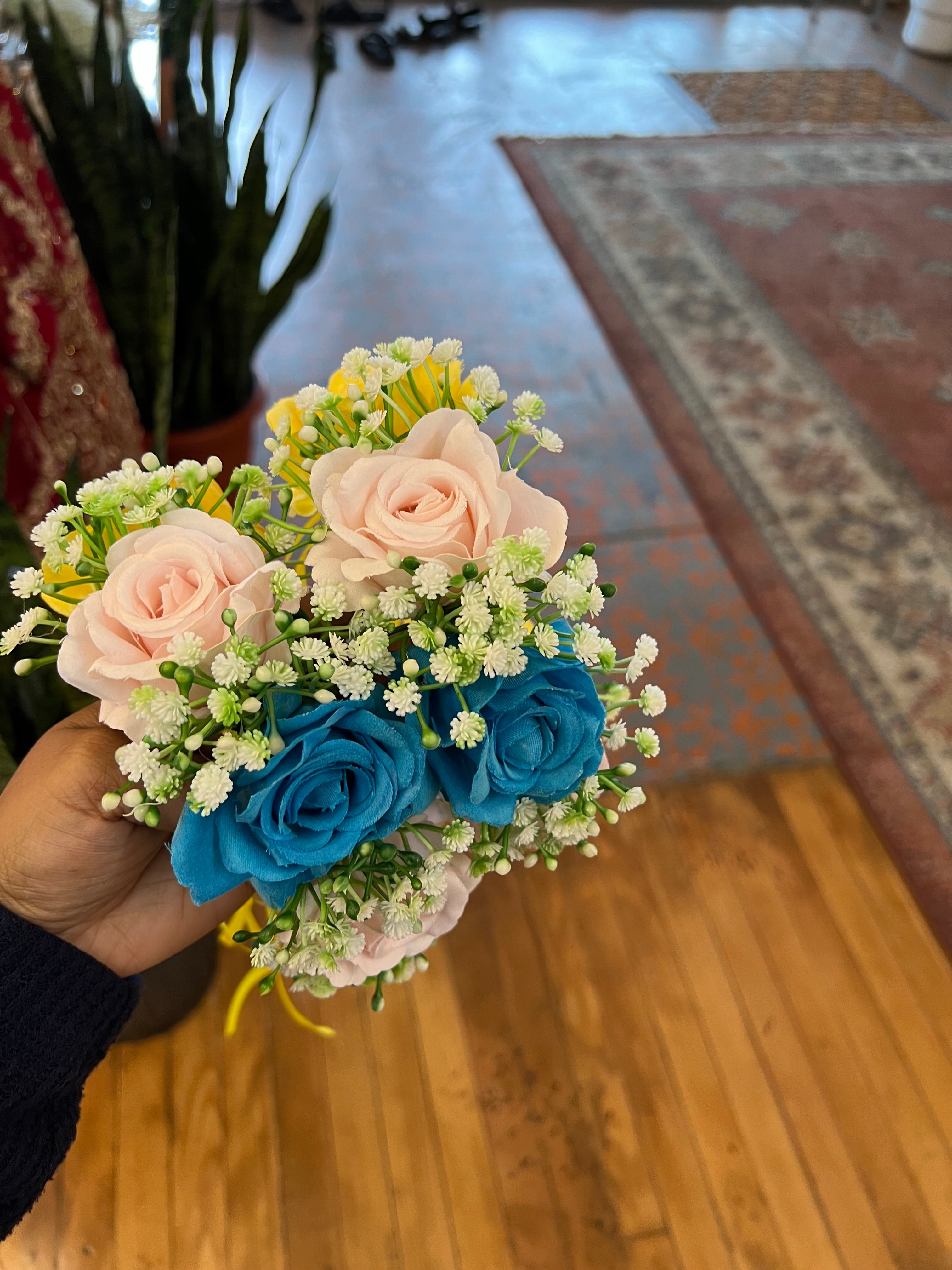 Festive Essetials- Colorful Hand Gaajra 1