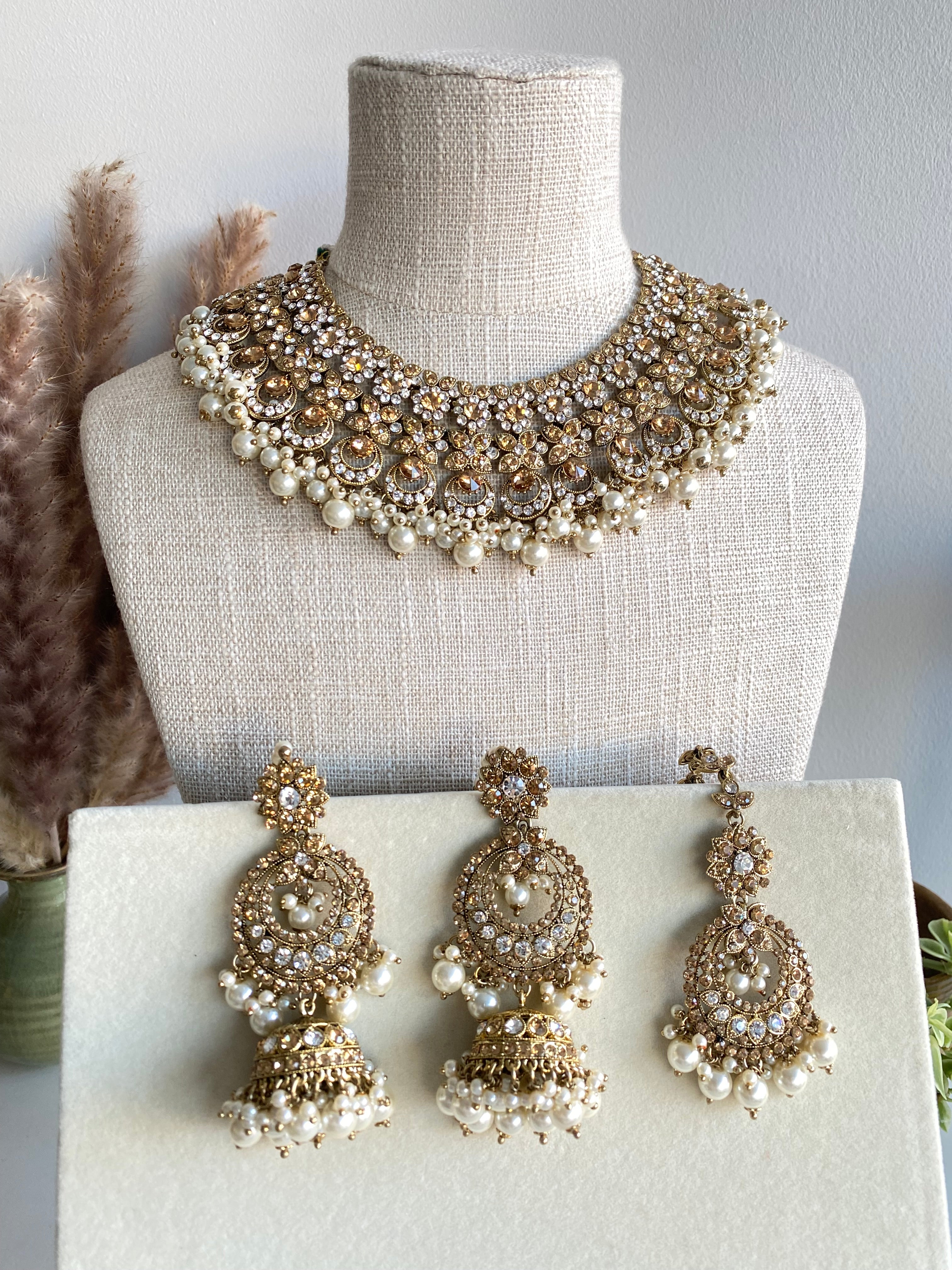 Maleena Necklace Set