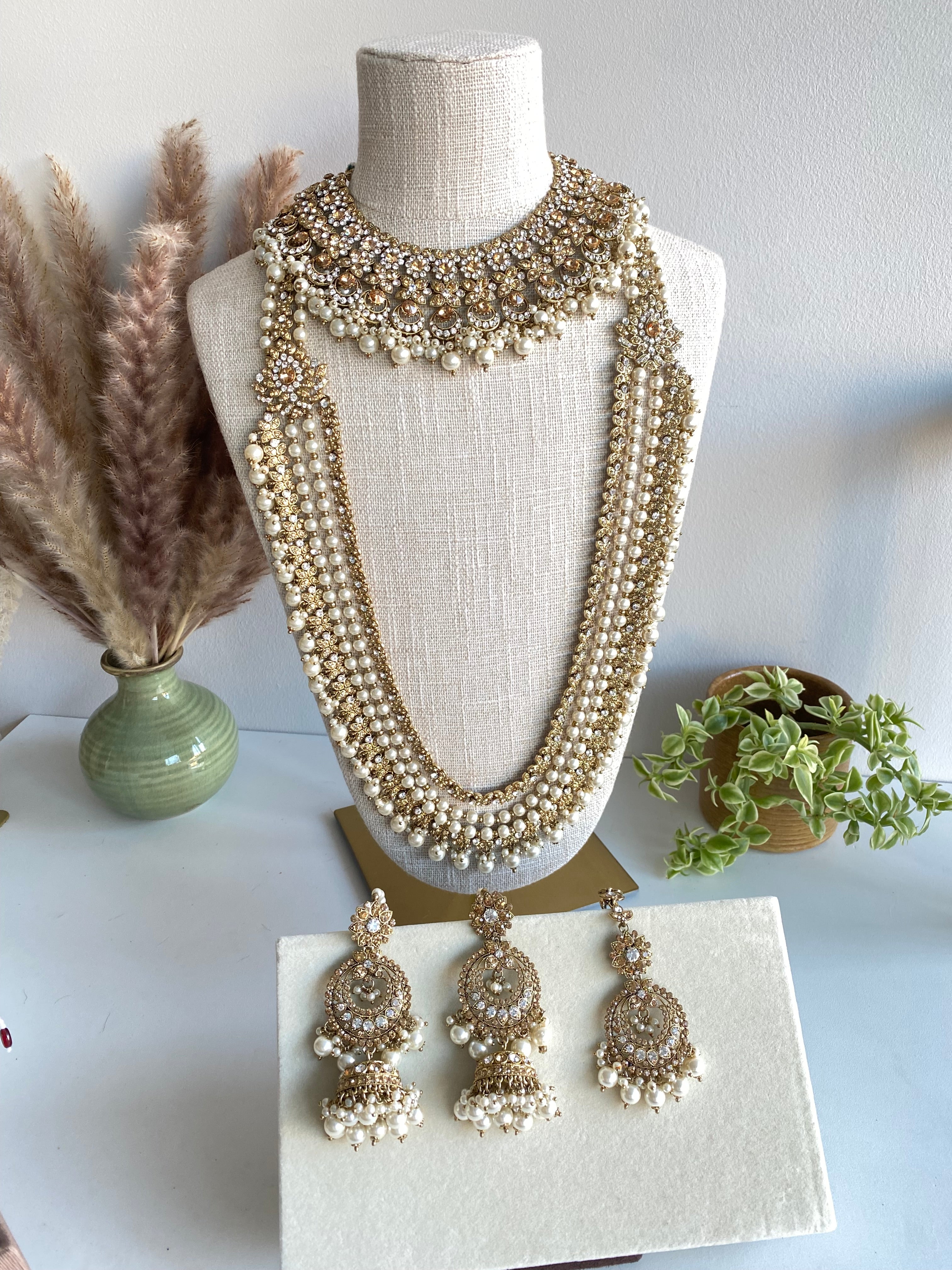Maleena Necklace Set