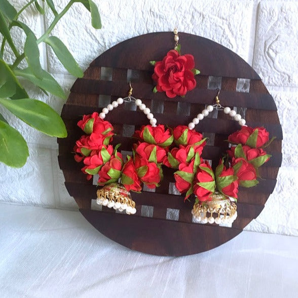 Seema - Floral Earrings and Tikka Set