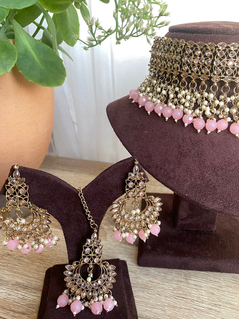 Sunita Choker Set