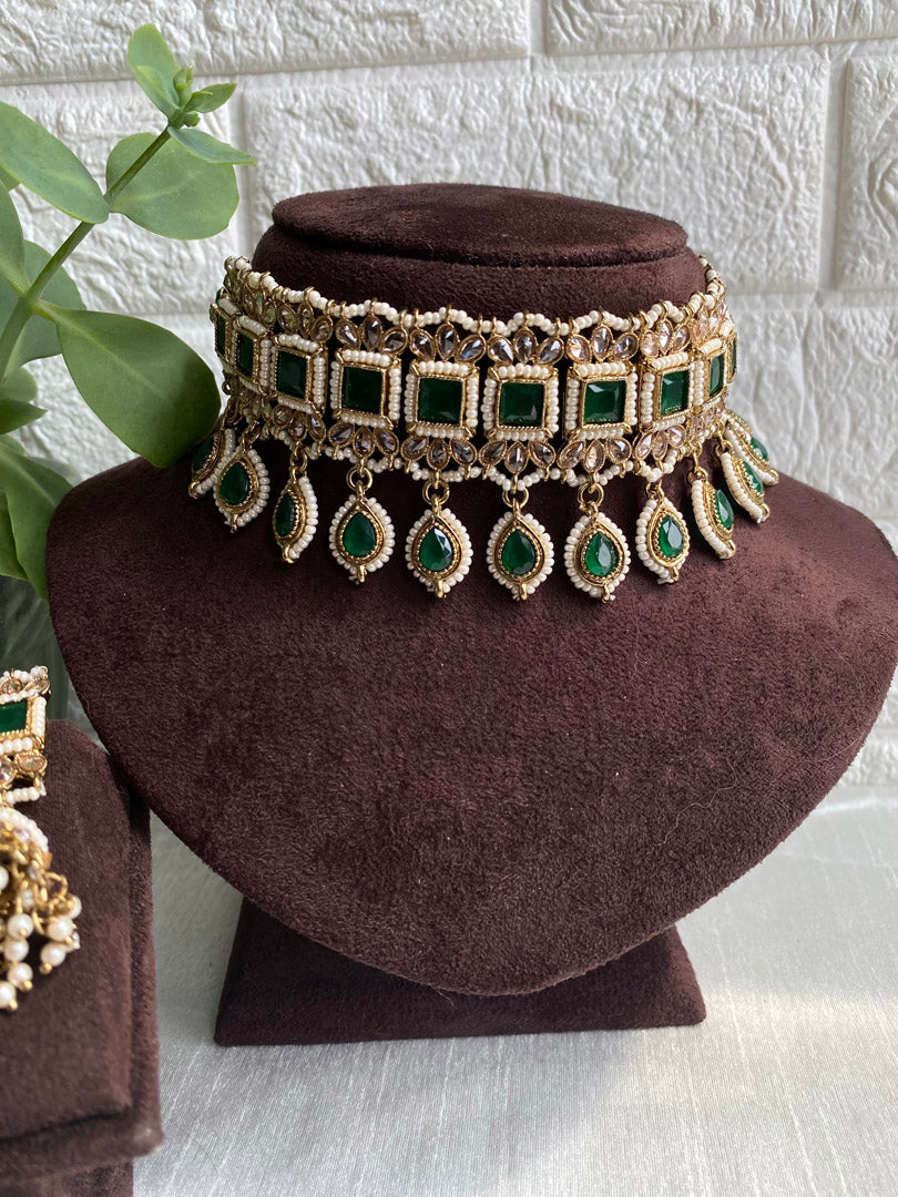 Shonali Choker Set