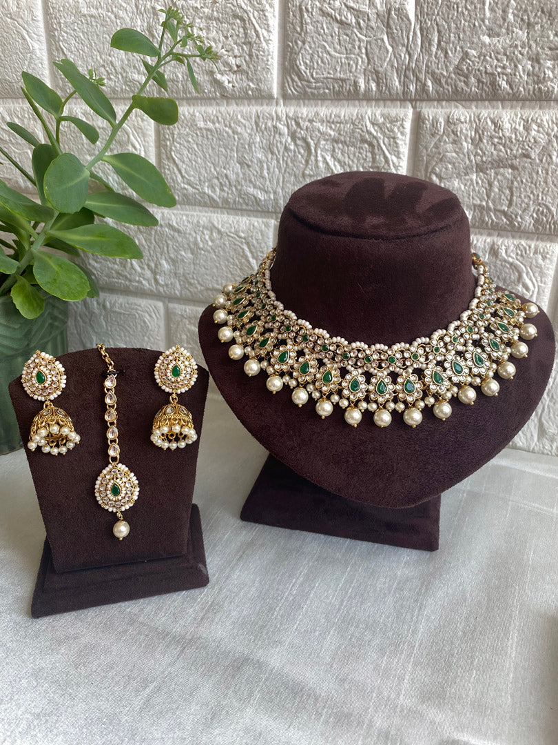 Divya Kundan Set