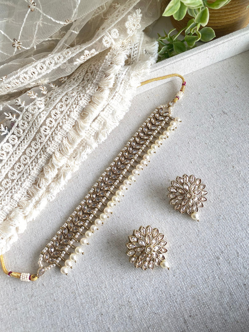 Meena Choker Set