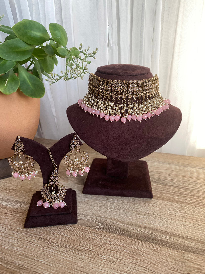 Sunita Choker Set