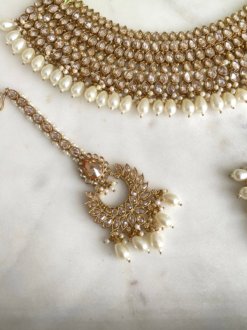 Nessa Bridal Set